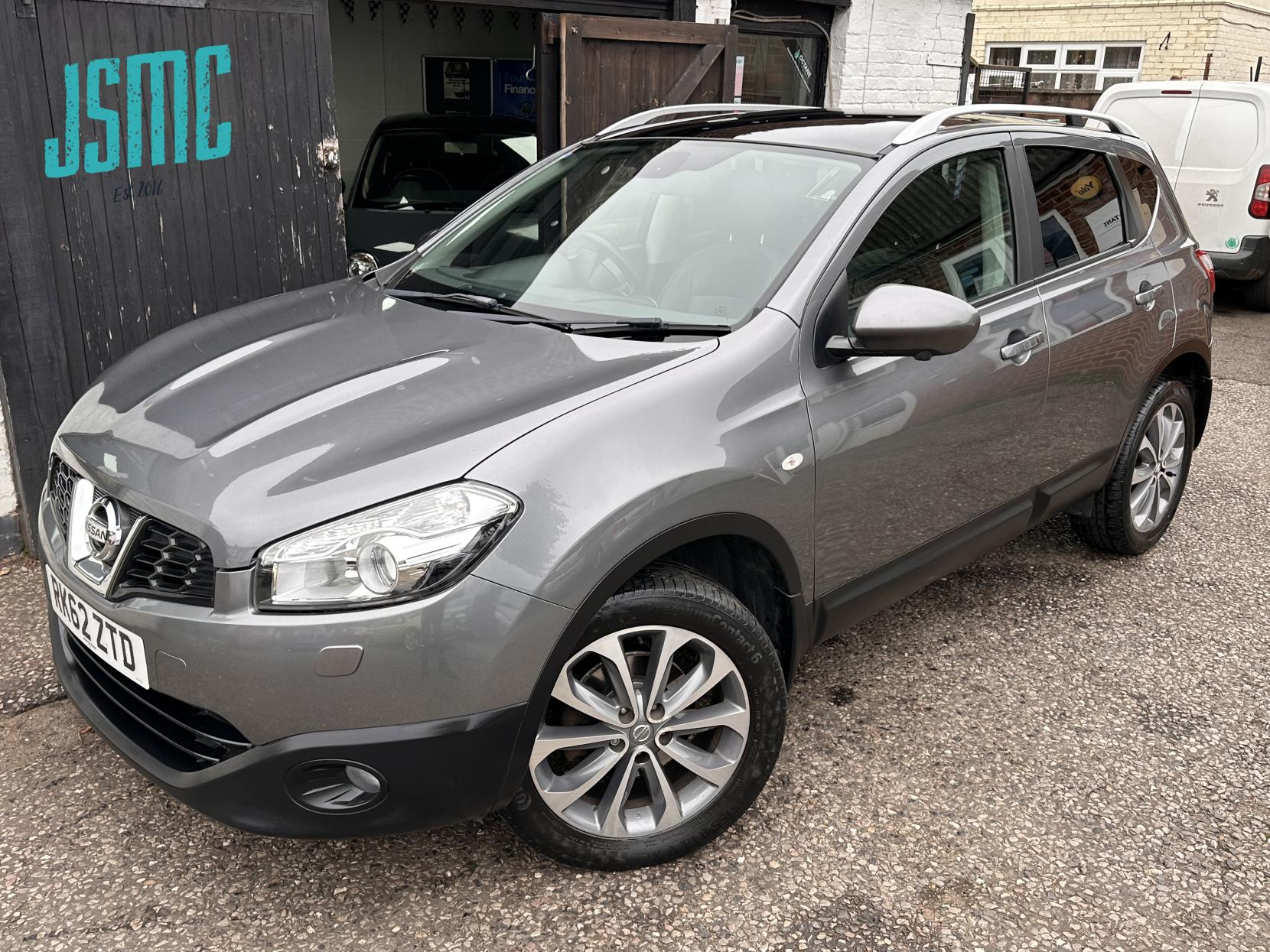 Nissan Qashqai 1.6 Tekna SUV 5dr Petrol Manual 2WD Euro 5 (117 ps)