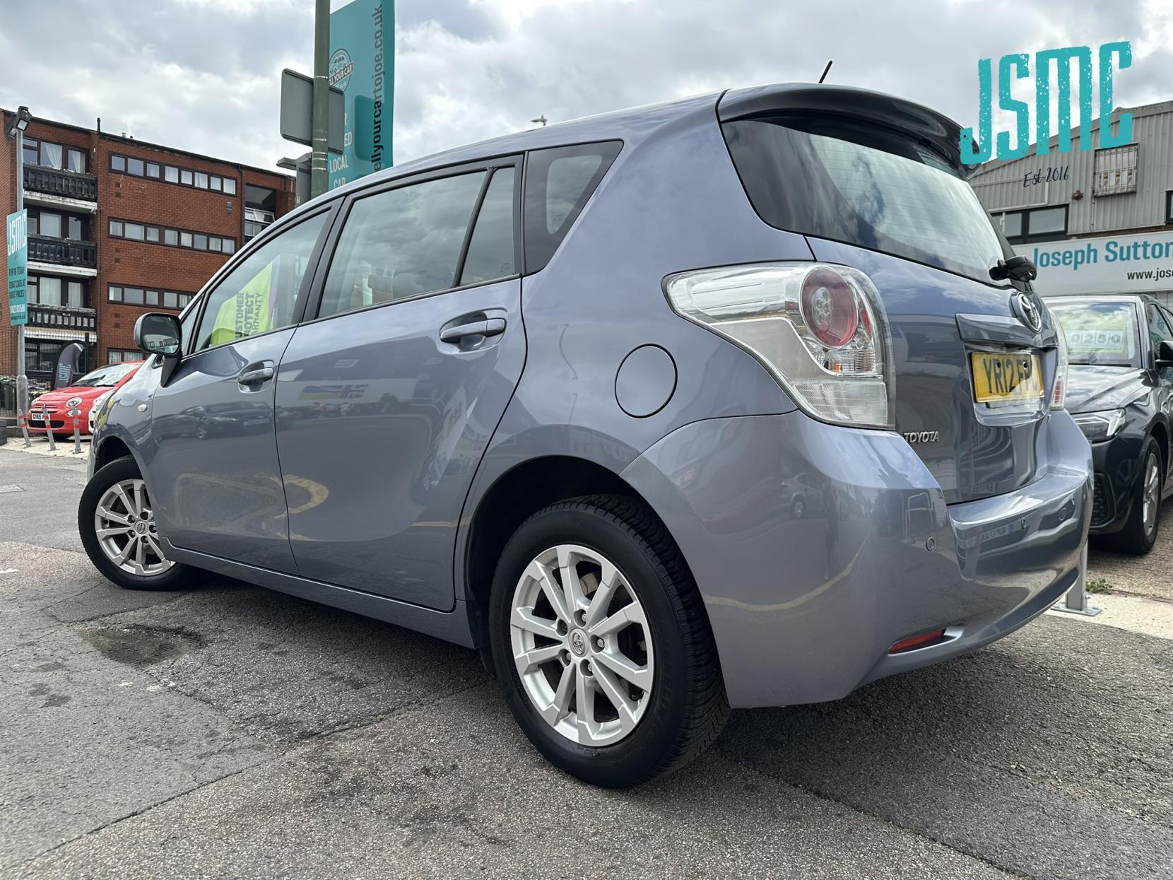 Toyota Verso 1.8 V-Matic TR MPV 5dr Petrol Multidrive S Euro 5 (147 ps)