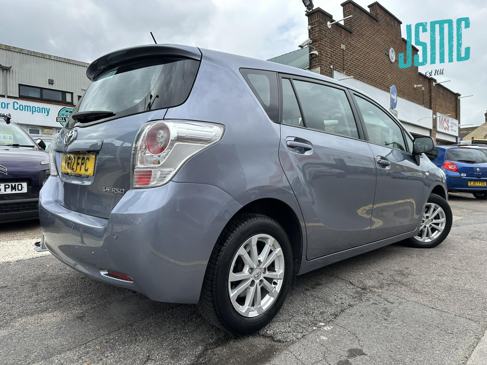 Toyota Verso 1.8 V-Matic TR MPV 5dr Petrol Multidrive S Euro 5 (147 ps)