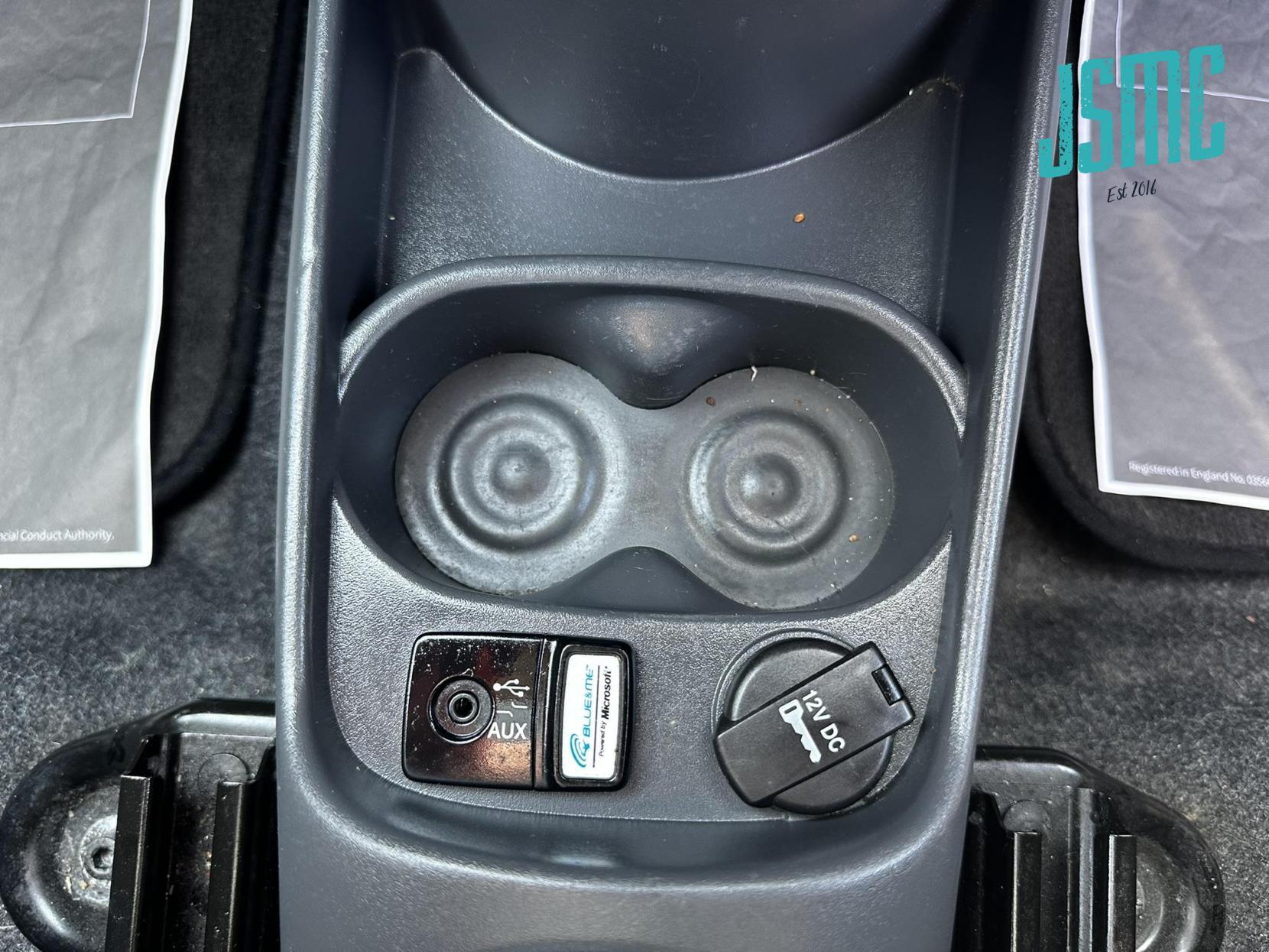 Fiat 500 0.9 TwinAir Lounge Hatchback 3dr Petrol Dualogic Euro 6 (s/s) (85 bhp)