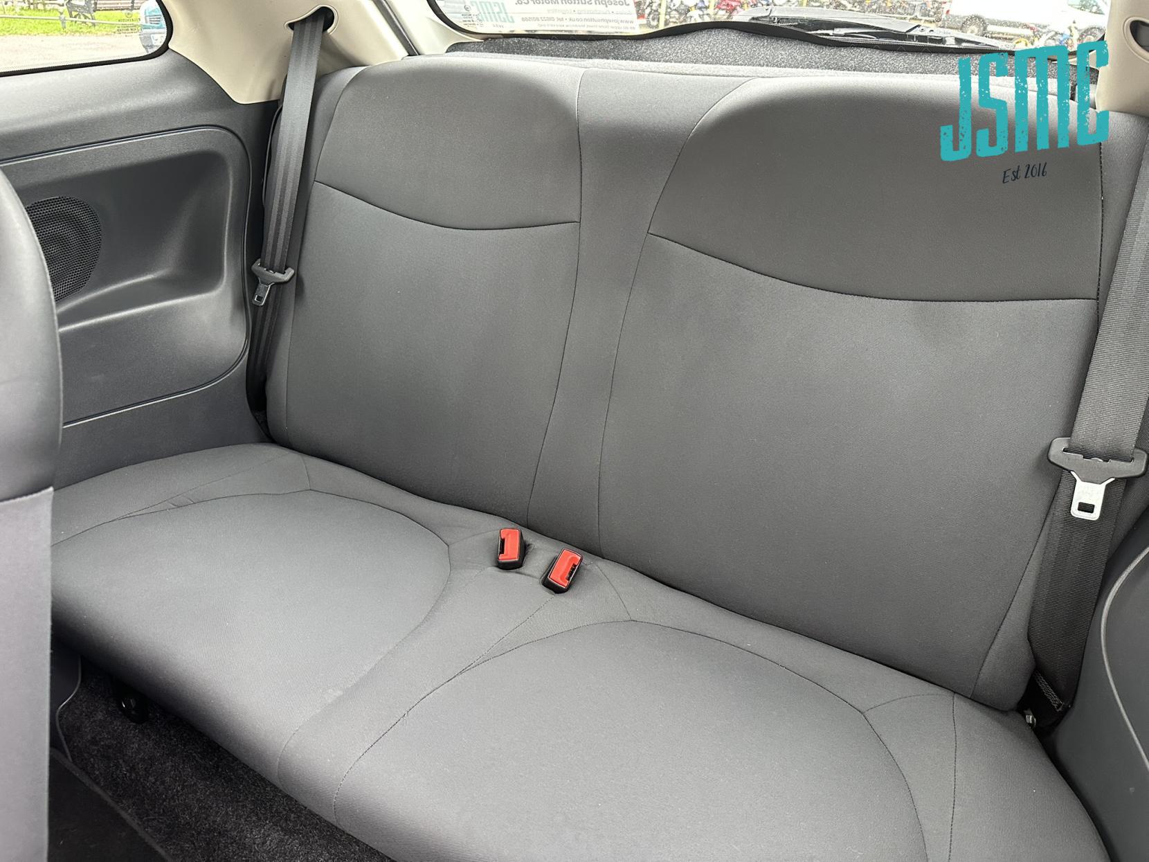 Fiat 500 1.2 Pop Hatchback 3dr Petrol Manual Euro 5 (s/s) (69 bhp)
