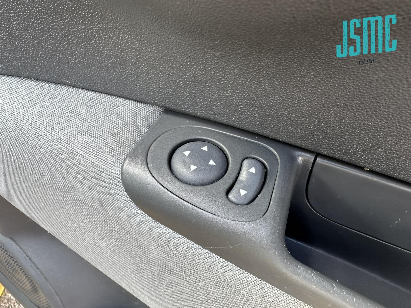 Fiat 500 1.2 Colour Therapy Hatchback 3dr Petrol Manual Euro 6 (s/s) (69 bhp)