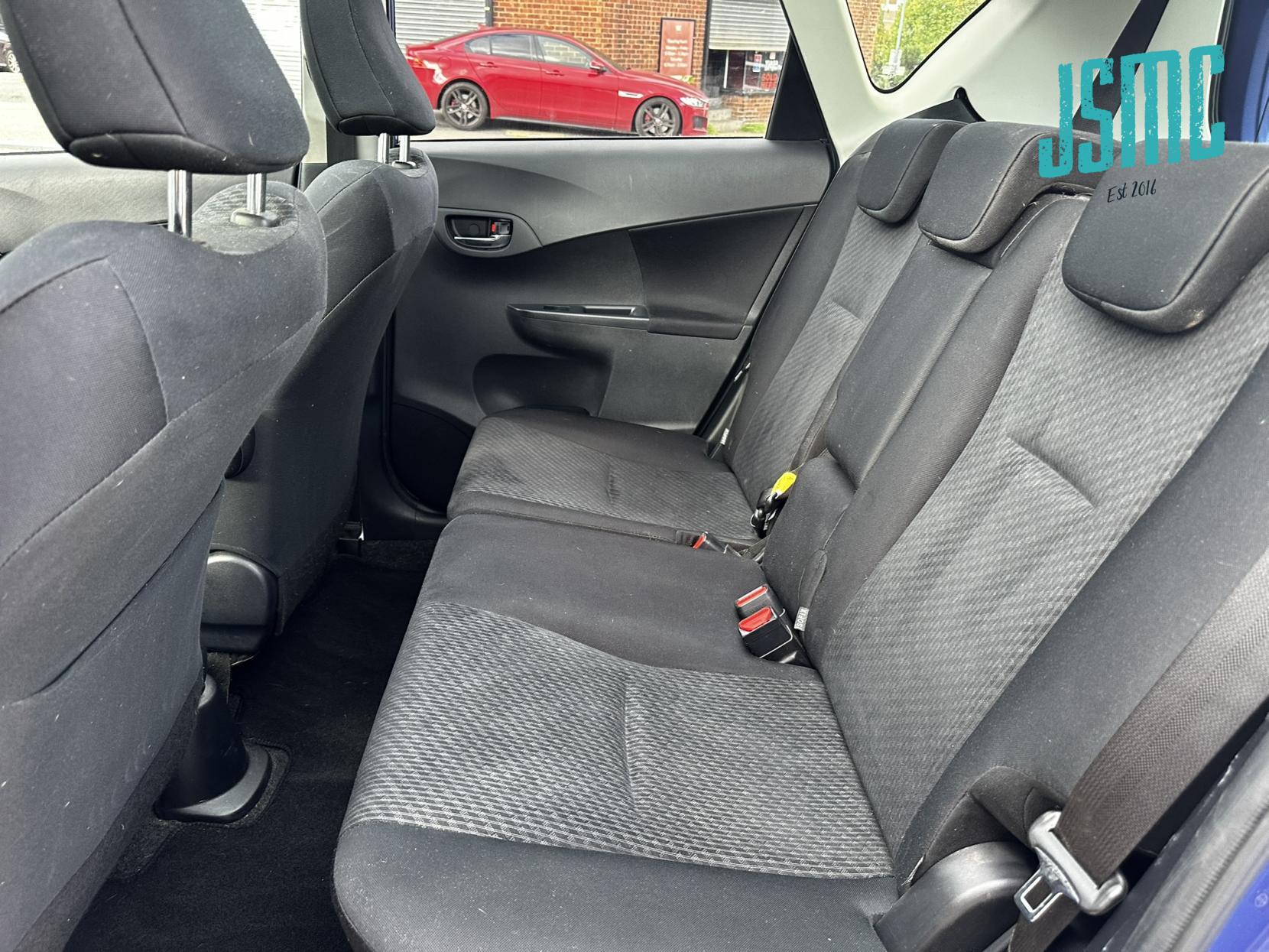 Toyota Verso S 1.33 Dual VVT-i T Spirit MPV 5dr Petrol Manual Euro 5 (98 ps)
