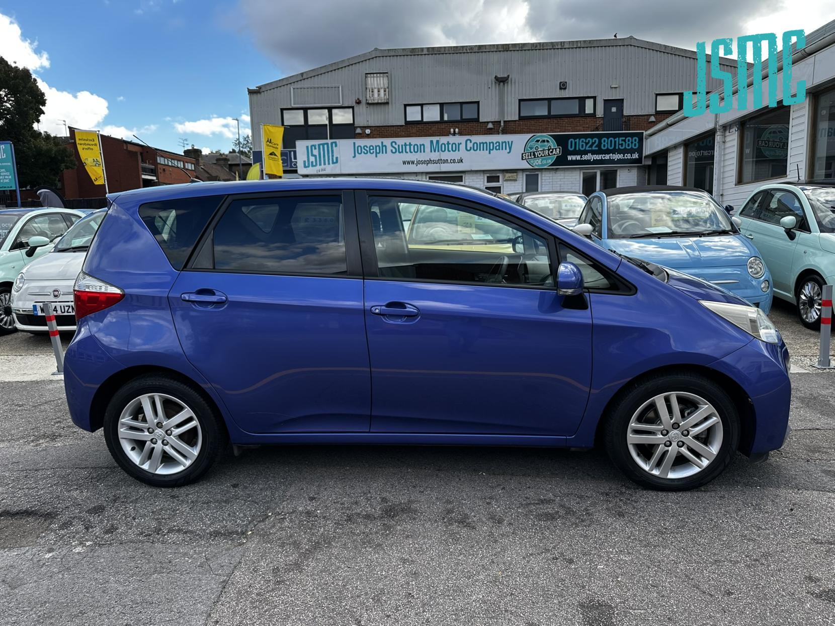 Toyota Verso S 1.33 Dual VVT-i T Spirit MPV 5dr Petrol Manual Euro 5 (98 ps)