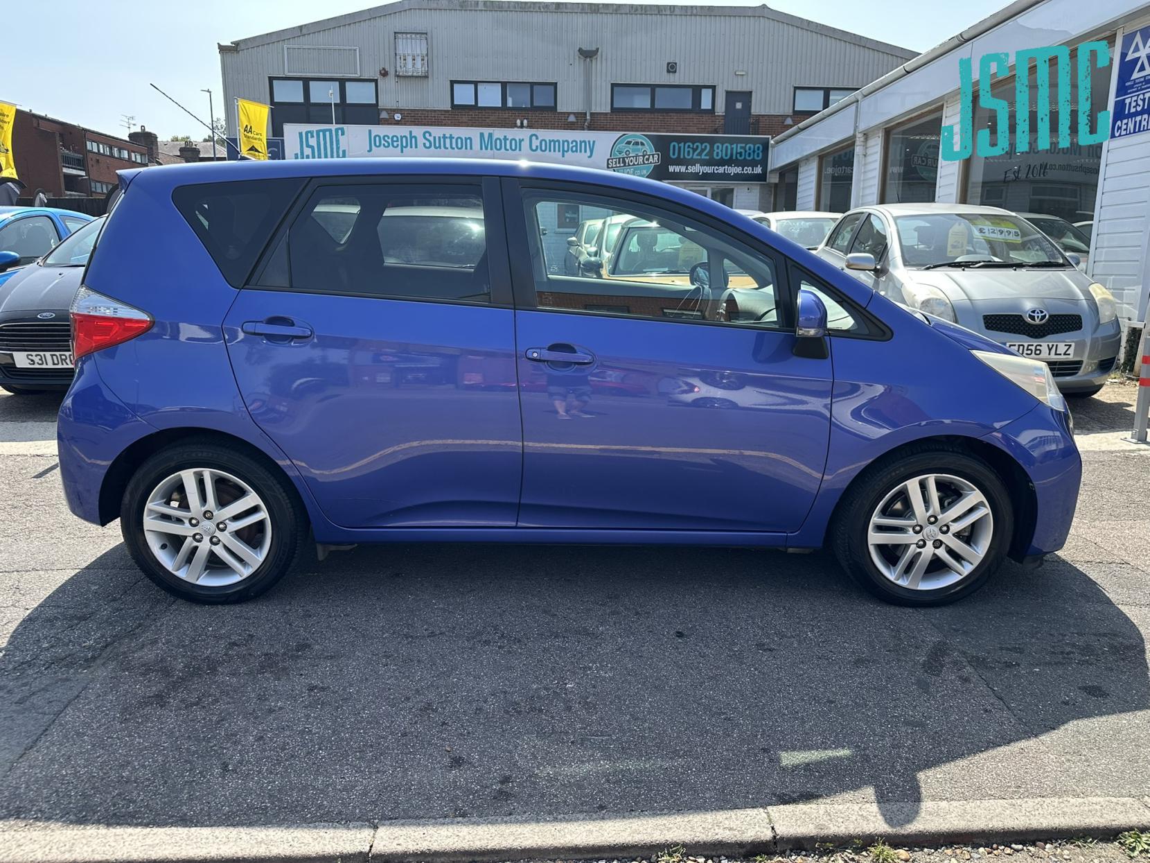 Toyota Verso S 1.33 Dual VVT-i T Spirit MPV 5dr Petrol Manual Euro 5 (98 ps)