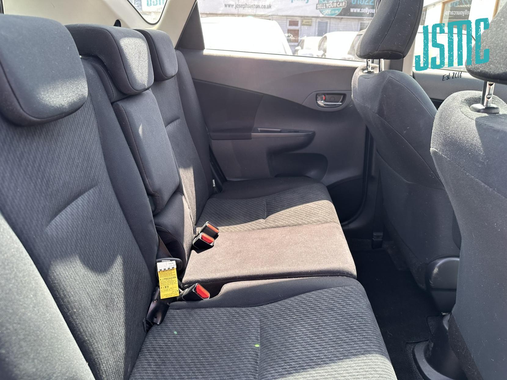 Toyota Verso S 1.33 Dual VVT-i T Spirit MPV 5dr Petrol Manual Euro 5 (98 ps)