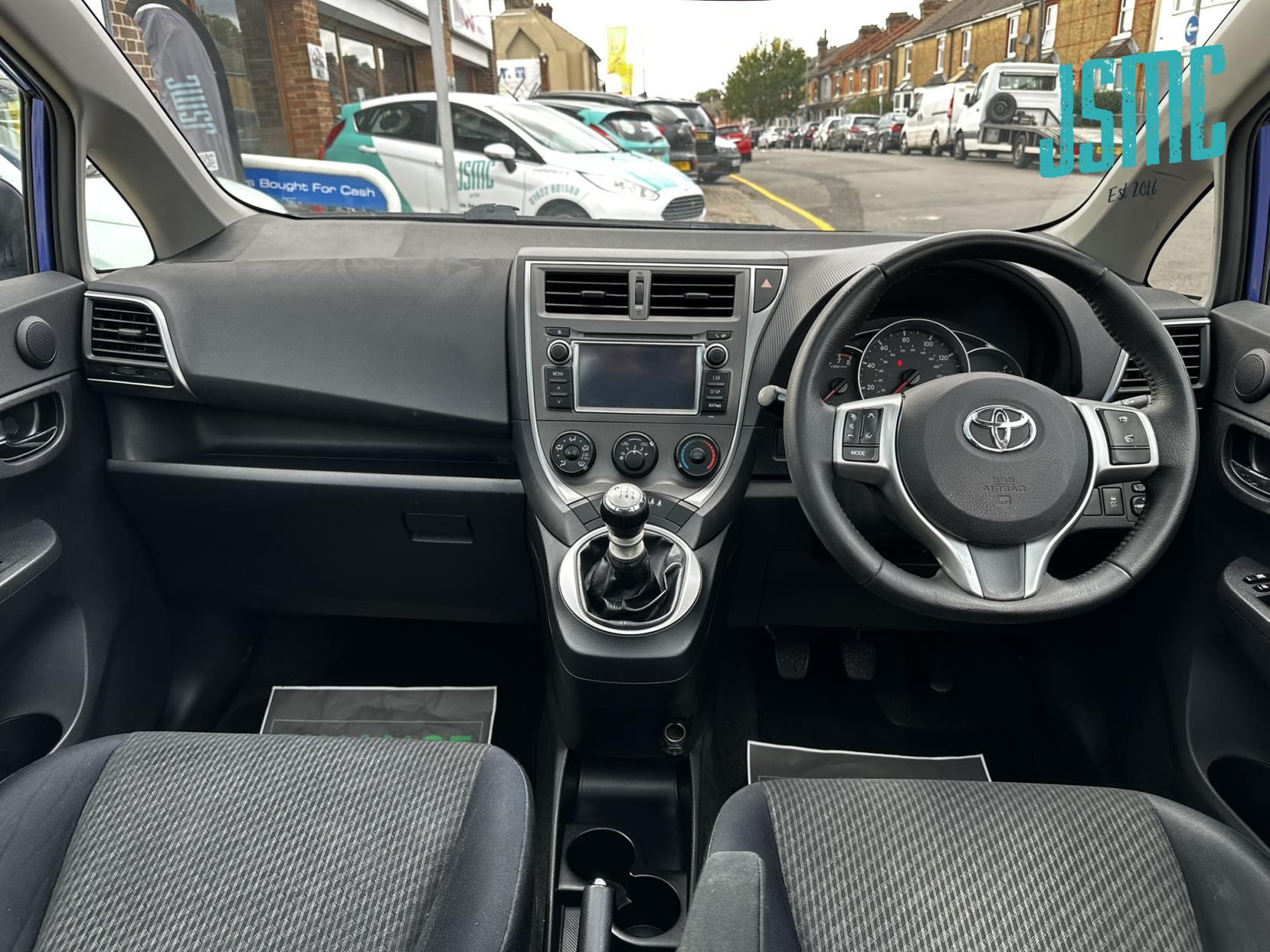 Toyota Verso S 1.33 Dual VVT-i T Spirit MPV 5dr Petrol Manual Euro 5 (98 ps)