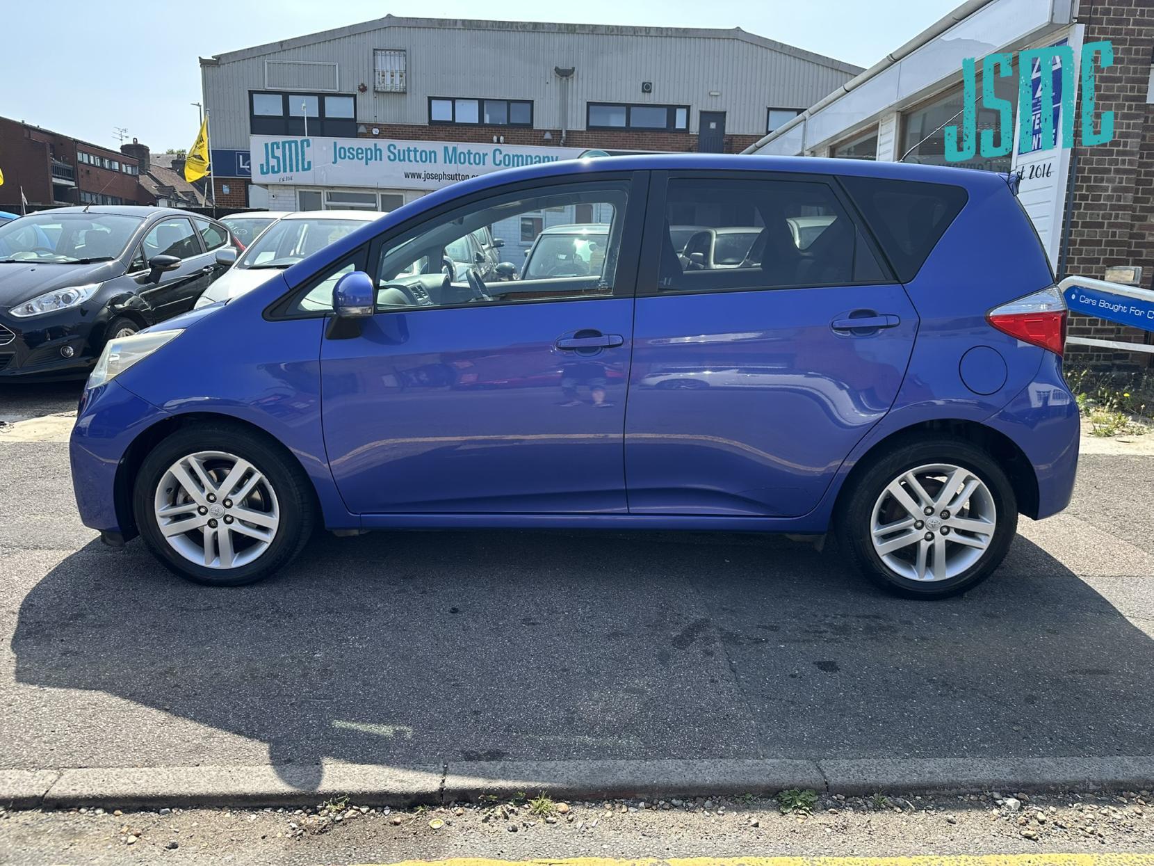 Toyota Verso S 1.33 Dual VVT-i T Spirit MPV 5dr Petrol Manual Euro 5 (98 ps)