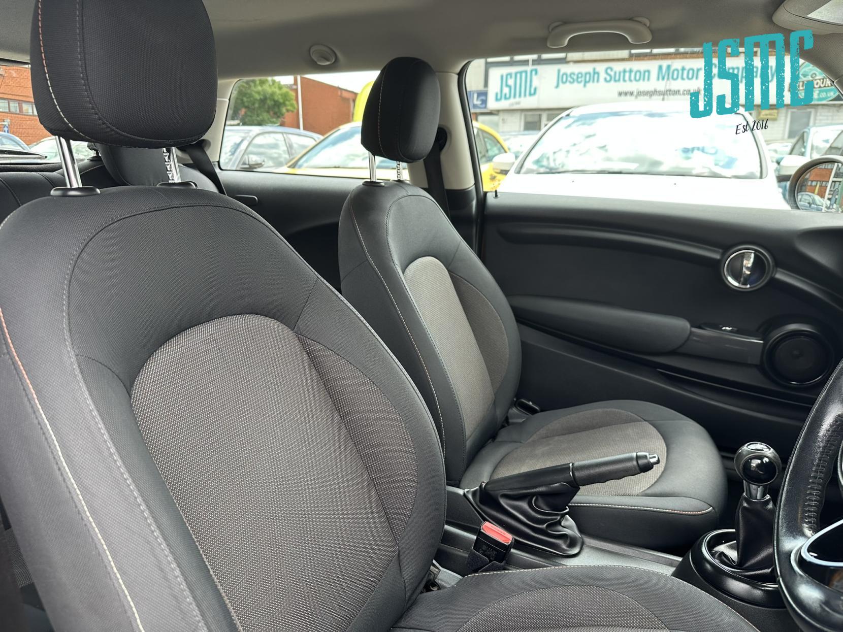 MINI Hatch 1.5 Cooper Hatchback 3dr Petrol Manual Euro 6 (s/s) (136 ps)