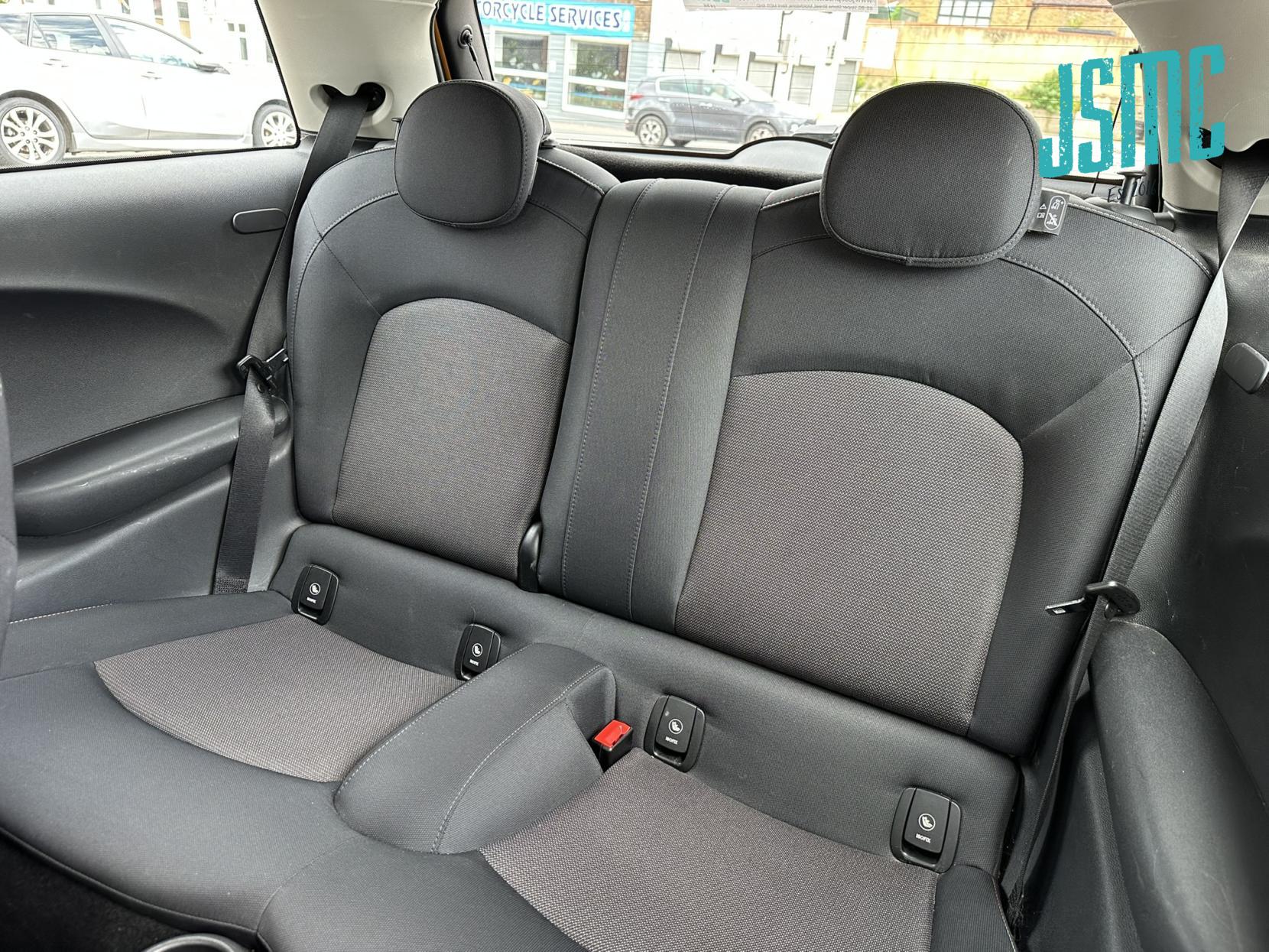 MINI Hatch 1.5 Cooper Hatchback 3dr Petrol Manual Euro 6 (s/s) (136 ps)