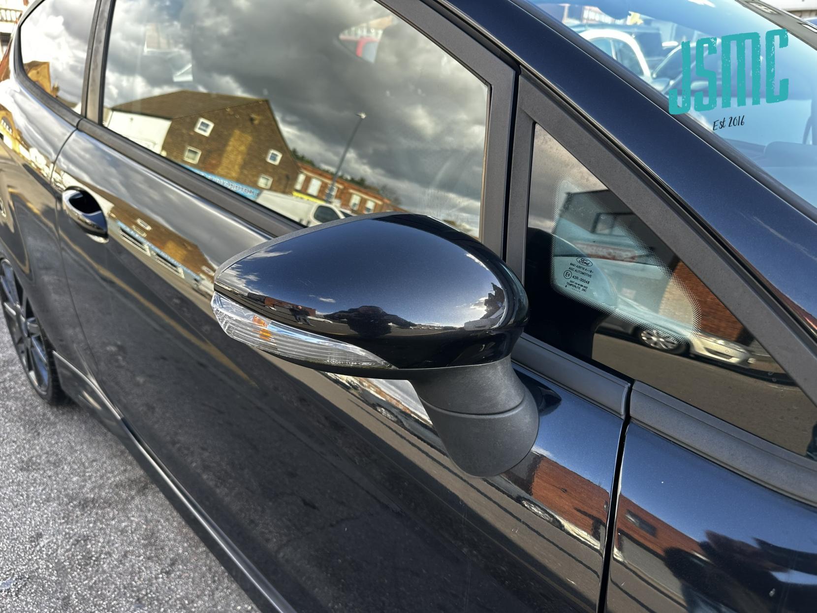 Ford Fiesta 1.6 Zetec S Hatchback 3dr Petrol Manual (139 g/km, 118 bhp)