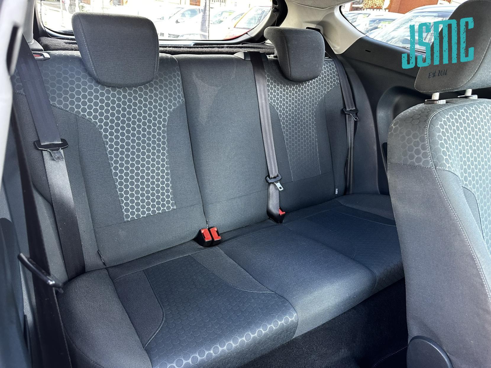 Ford Fiesta 1.6 Zetec S Hatchback 3dr Petrol Manual (139 g/km, 118 bhp)