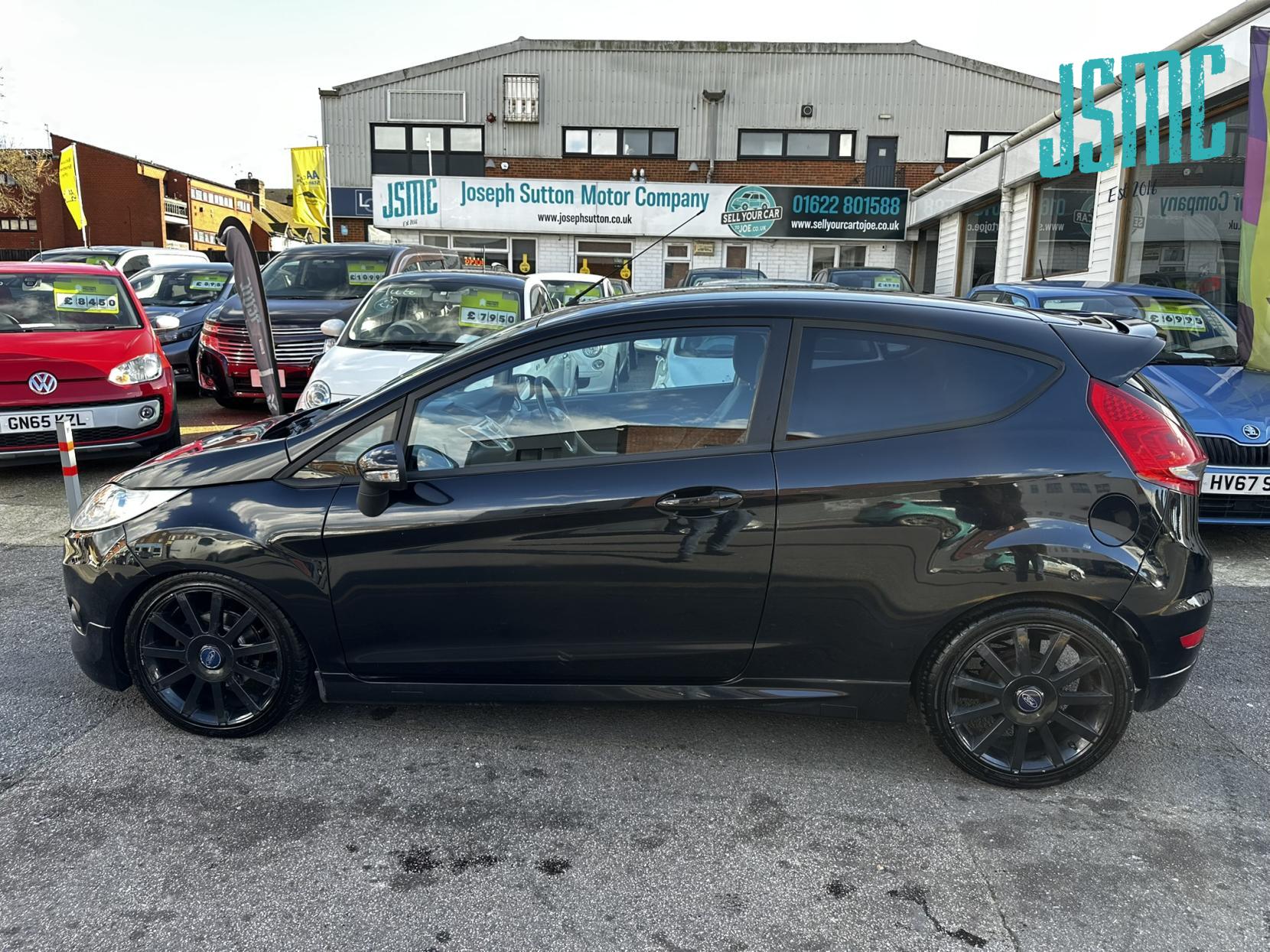 Ford Fiesta 1.6 Zetec S Hatchback 3dr Petrol Manual (139 g/km, 118 bhp)