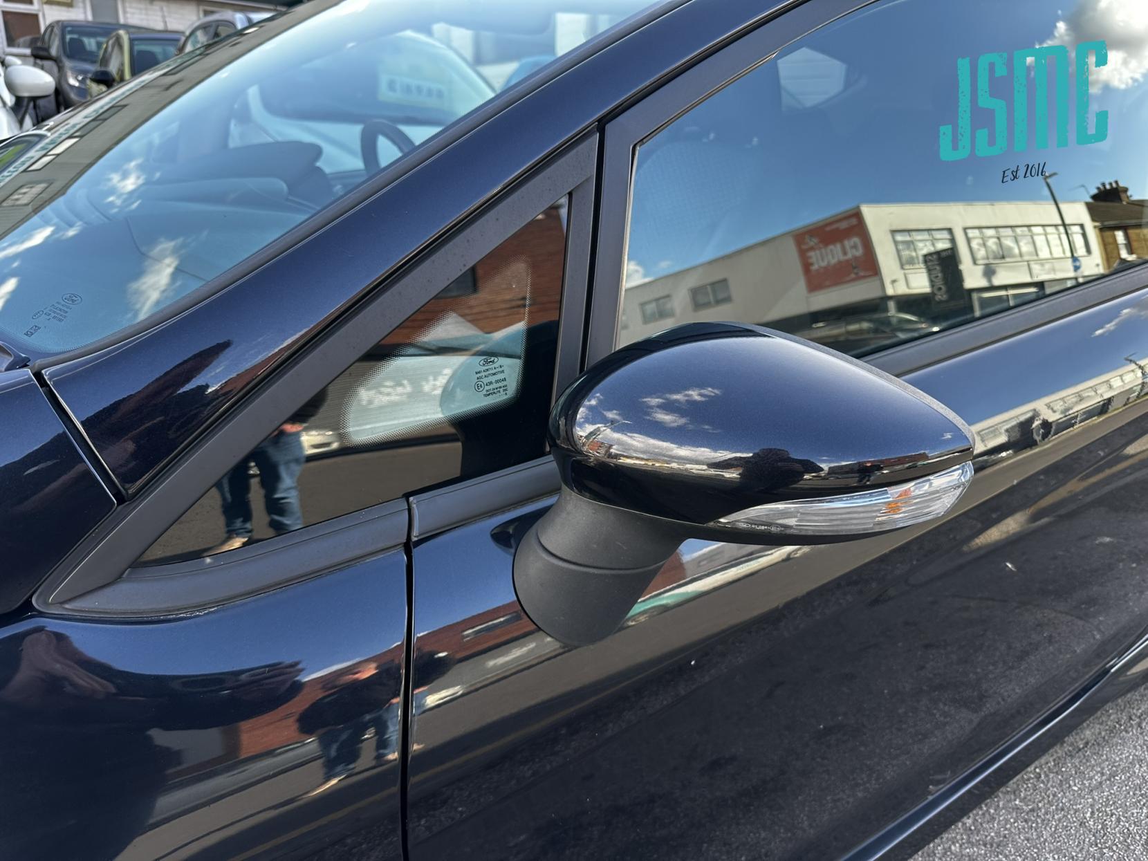 Ford Fiesta 1.6 Zetec S Hatchback 3dr Petrol Manual (139 g/km, 118 bhp)