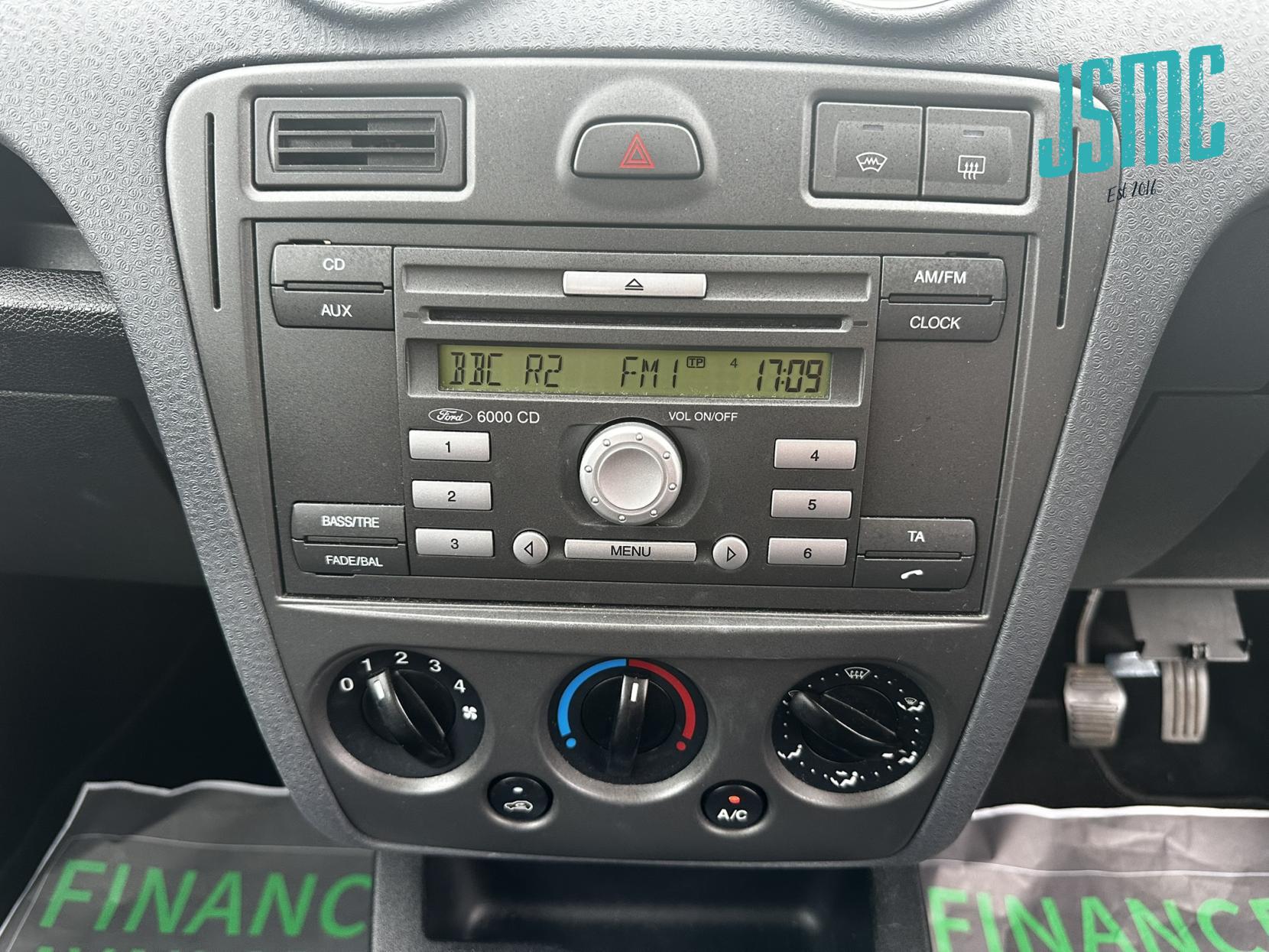 Ford Fusion 1.4 Zetec Hatchback 5dr Petrol Manual (154 g/km, 79 bhp)