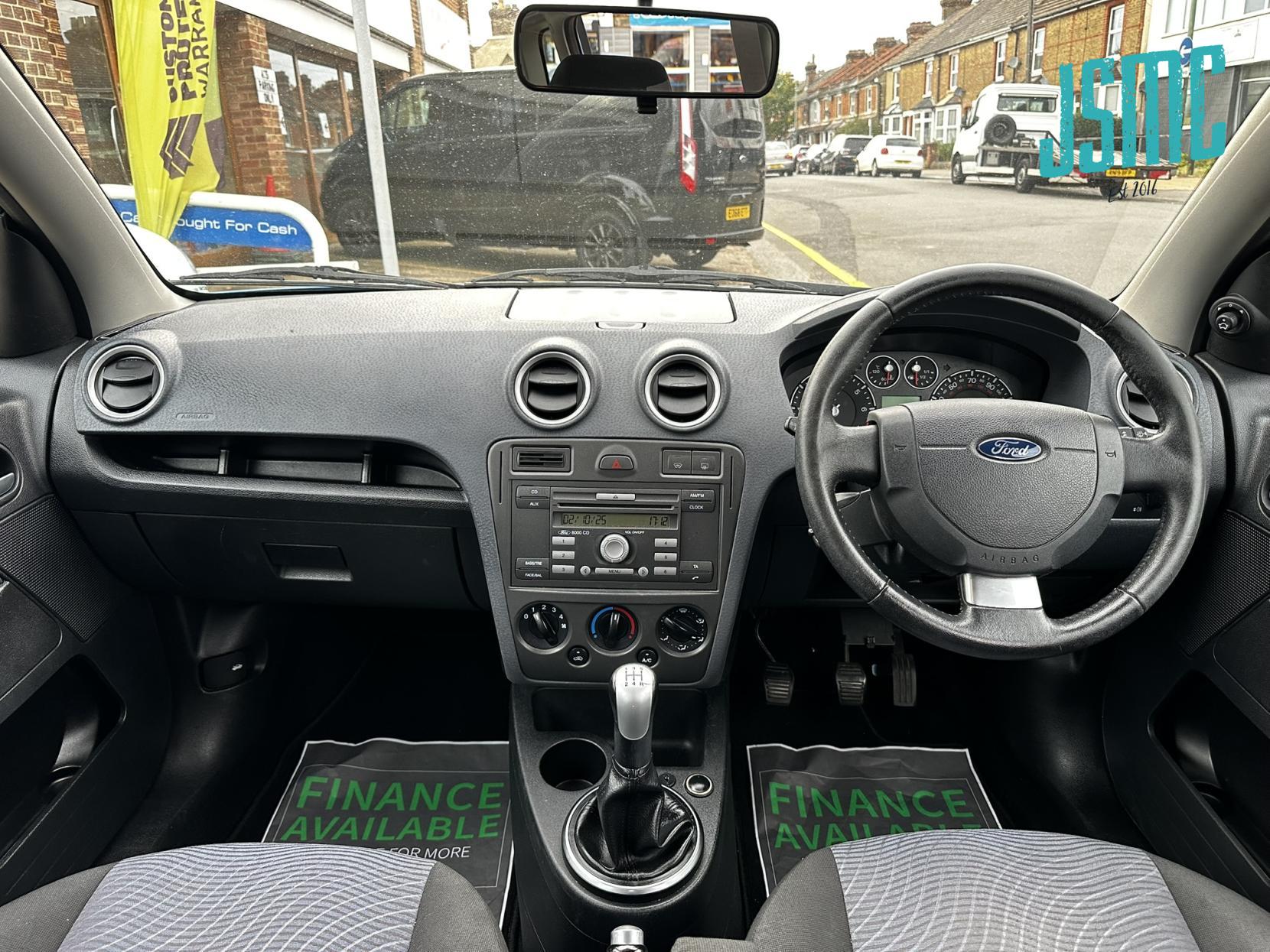 Ford Fusion 1.4 Zetec Hatchback 5dr Petrol Manual (154 g/km, 79 bhp)