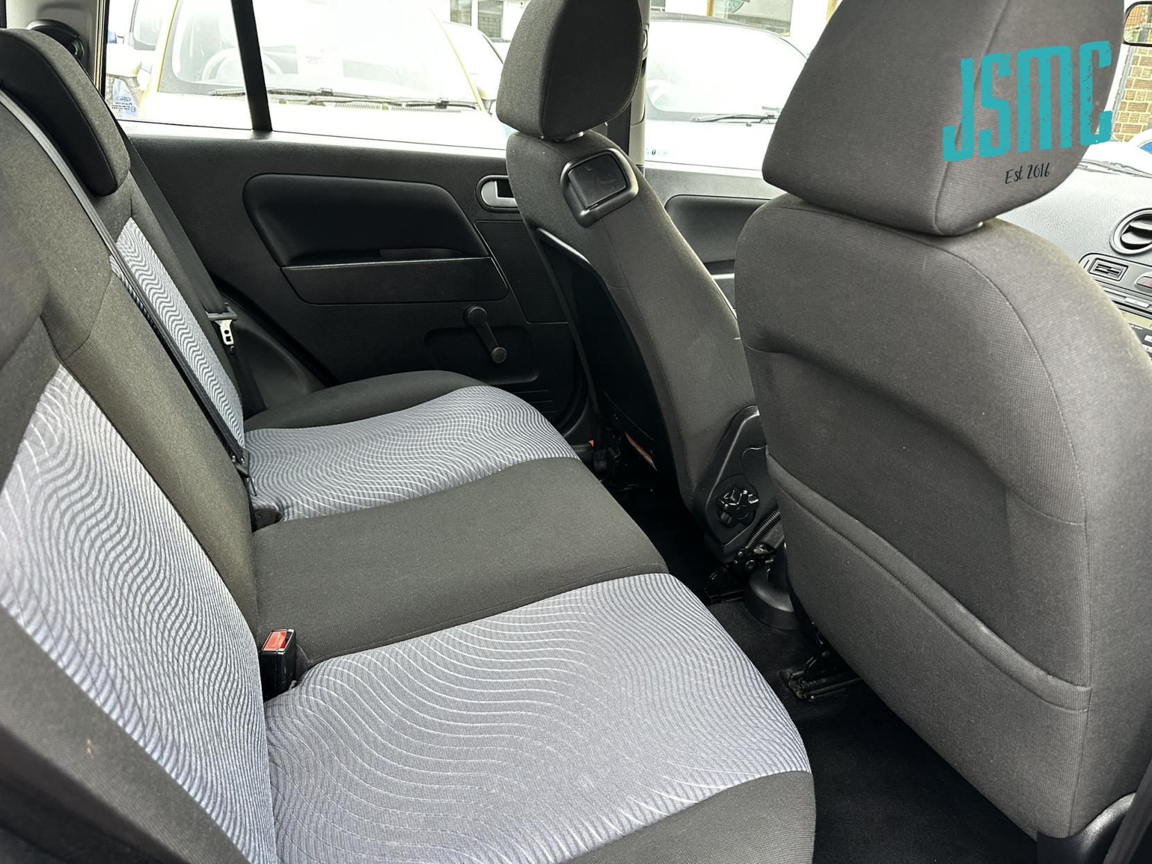 Ford Fusion 1.4 Zetec Hatchback 5dr Petrol Manual (154 g/km, 79 bhp)