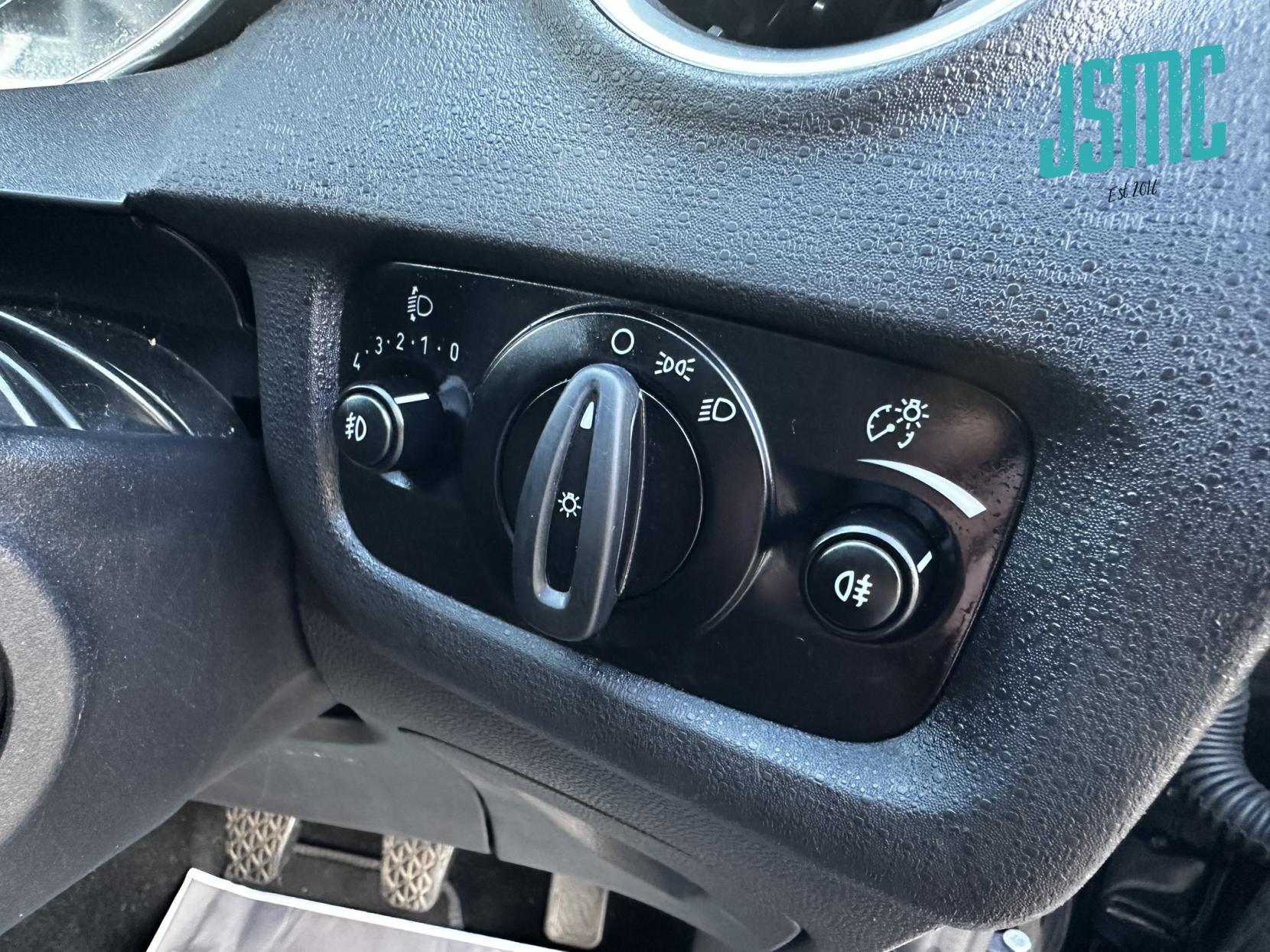 Ford Fiesta 1.25 Zetec Hatchback 3dr Petrol Manual Euro 6 (82 ps)