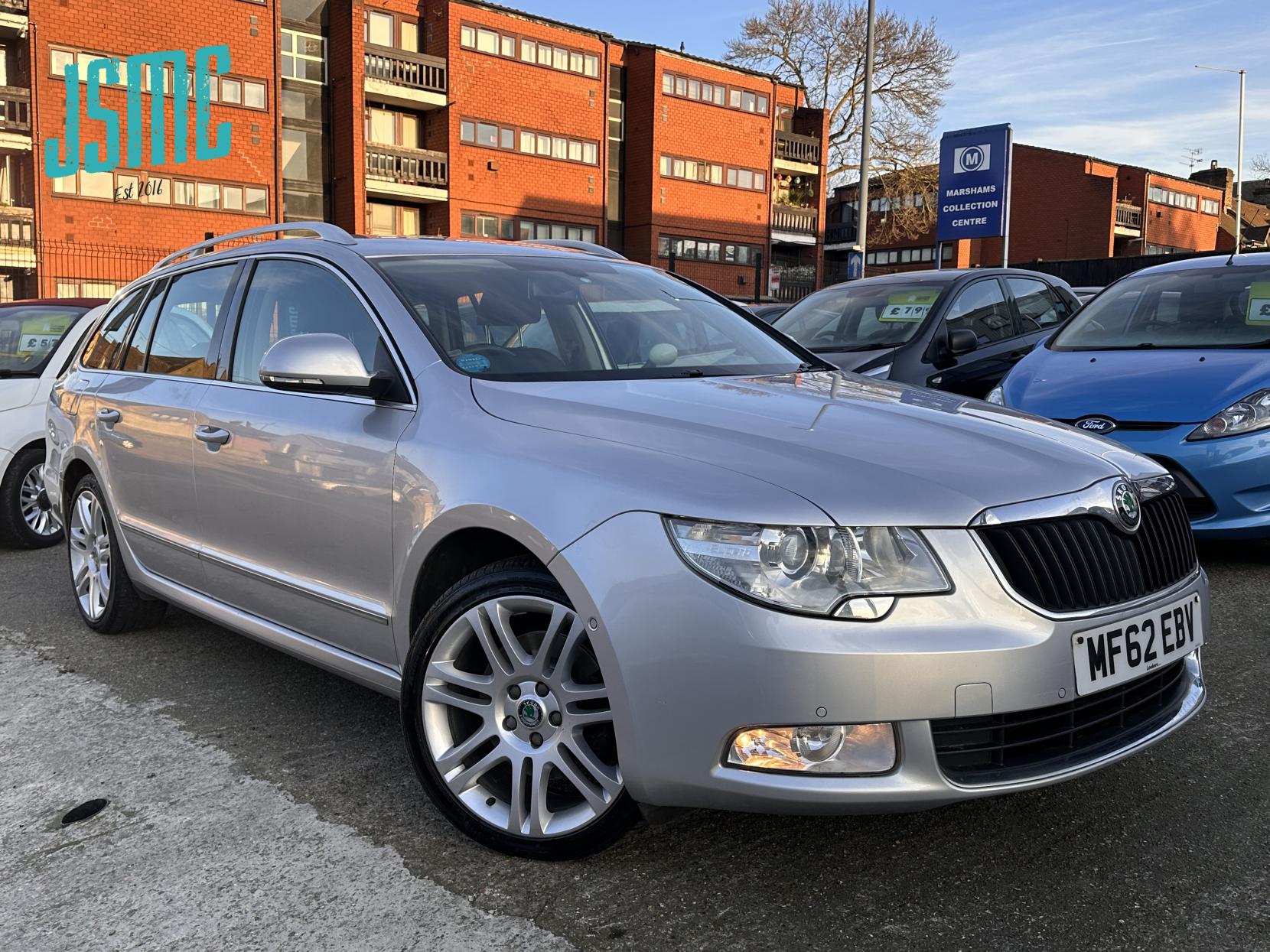 Skoda Superb 2.0 TDI Elegance Estate 5dr Diesel DSG 4WD Euro 5 (140 ps)