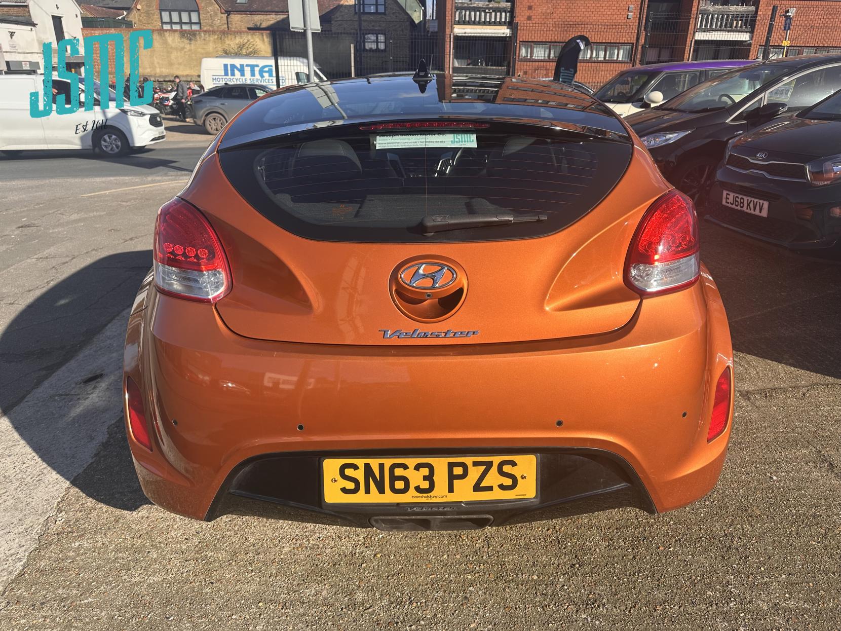 Hyundai Veloster 1.6 GDi Sport Hatchback 4dr Petrol Manual Euro 5 (140 ps)