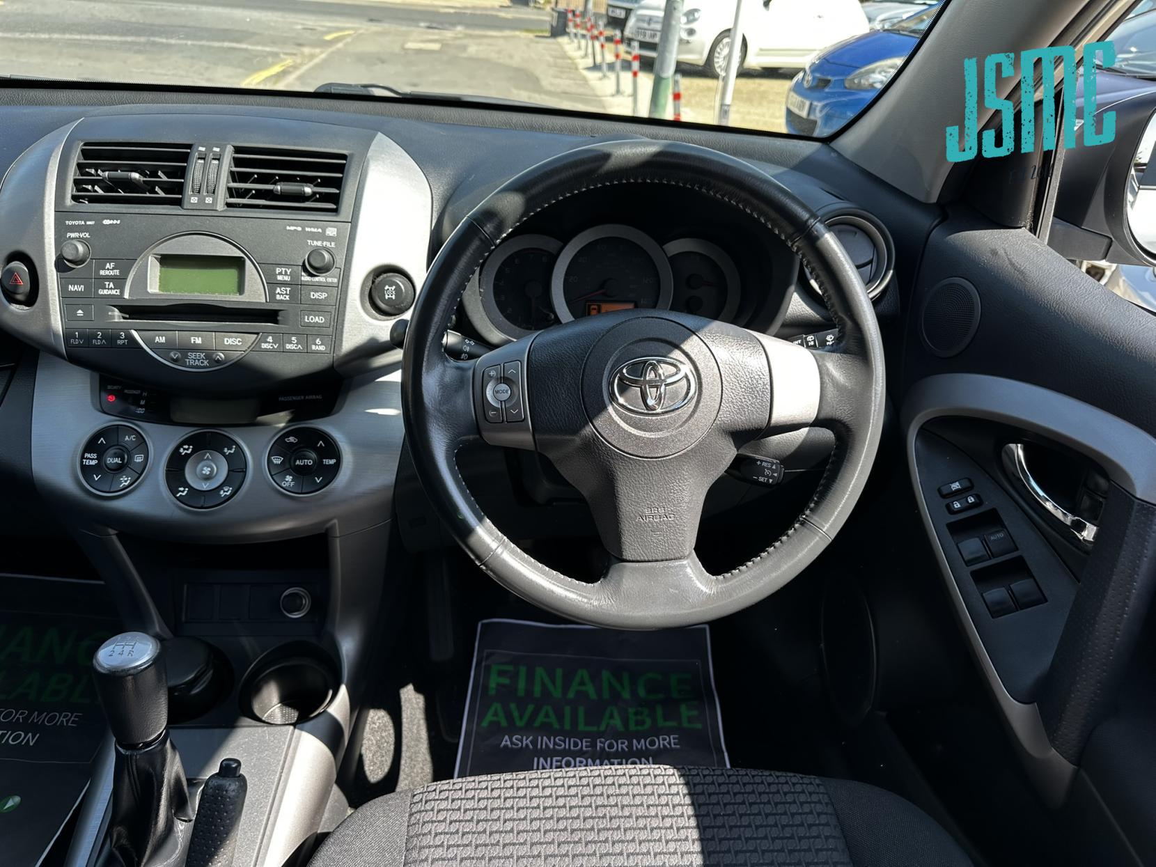 Toyota RAV4 2.0 XT-R SUV 5dr Petrol Manual 4WD (202 g/km, 150 bhp)