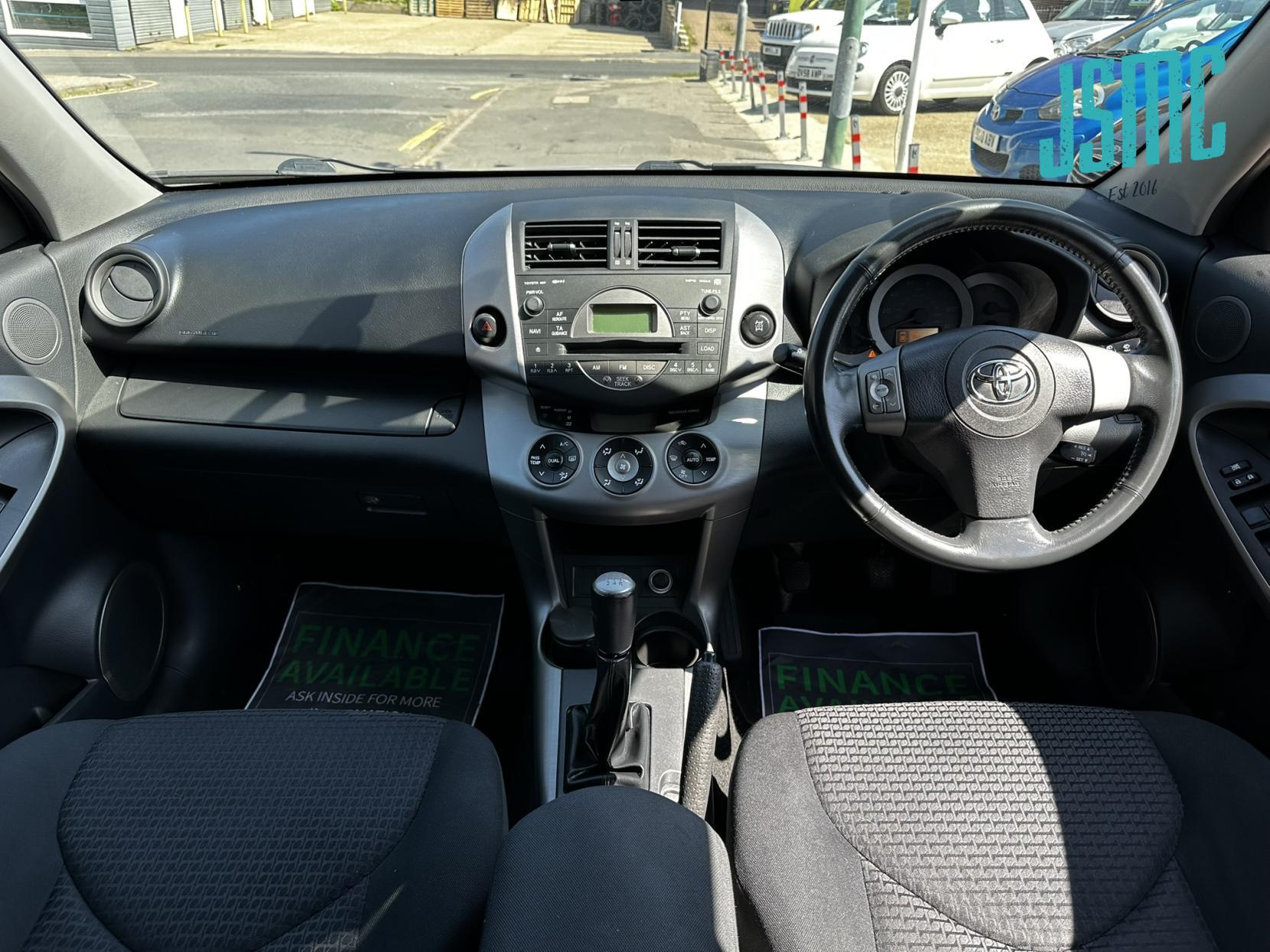 Toyota RAV4 2.0 XT-R SUV 5dr Petrol Manual 4WD (202 g/km, 150 bhp)