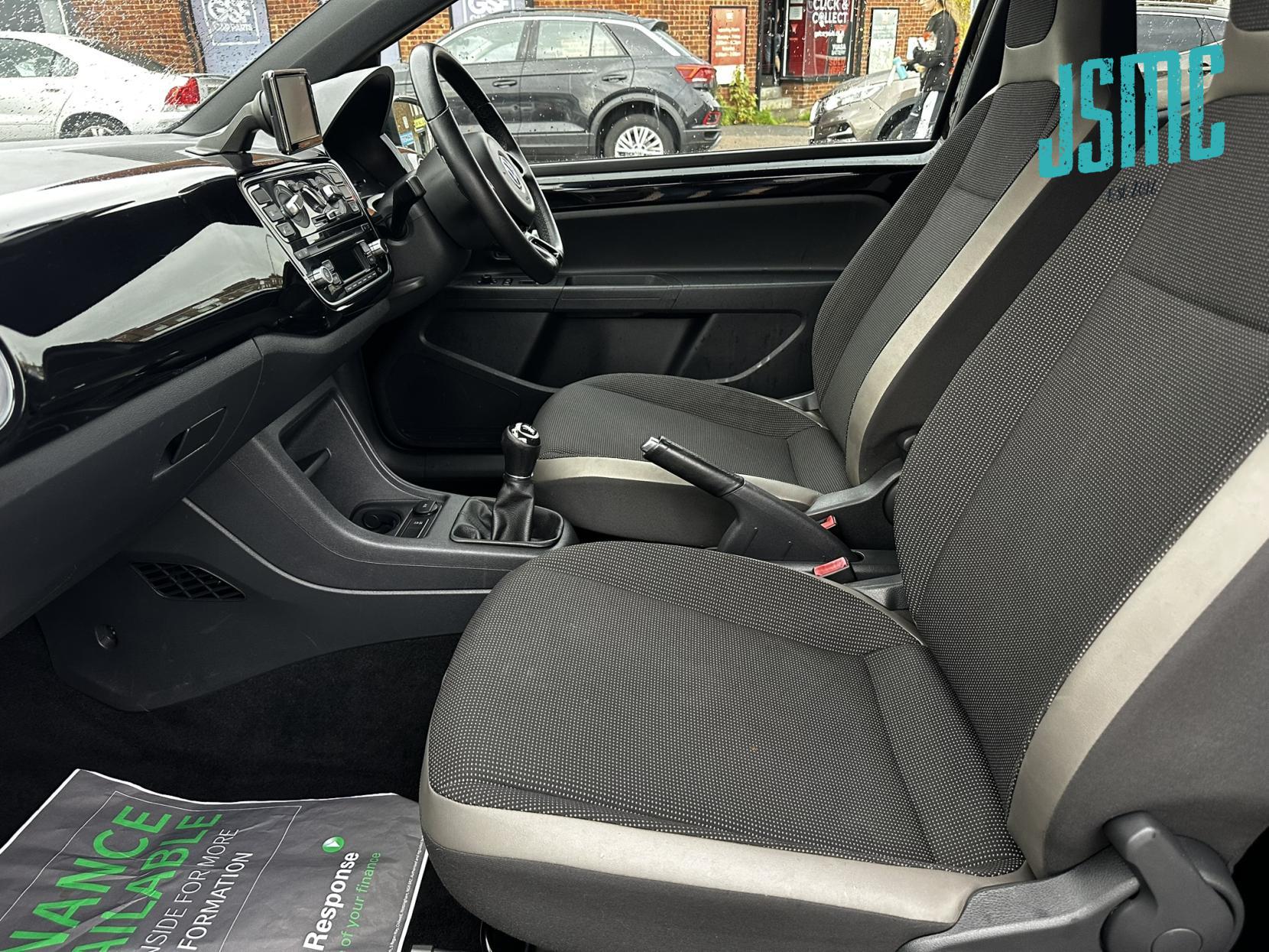 Volkswagen up! 1.0 High up! Hatchback 3dr Petrol Manual Euro 5 (75 ps)