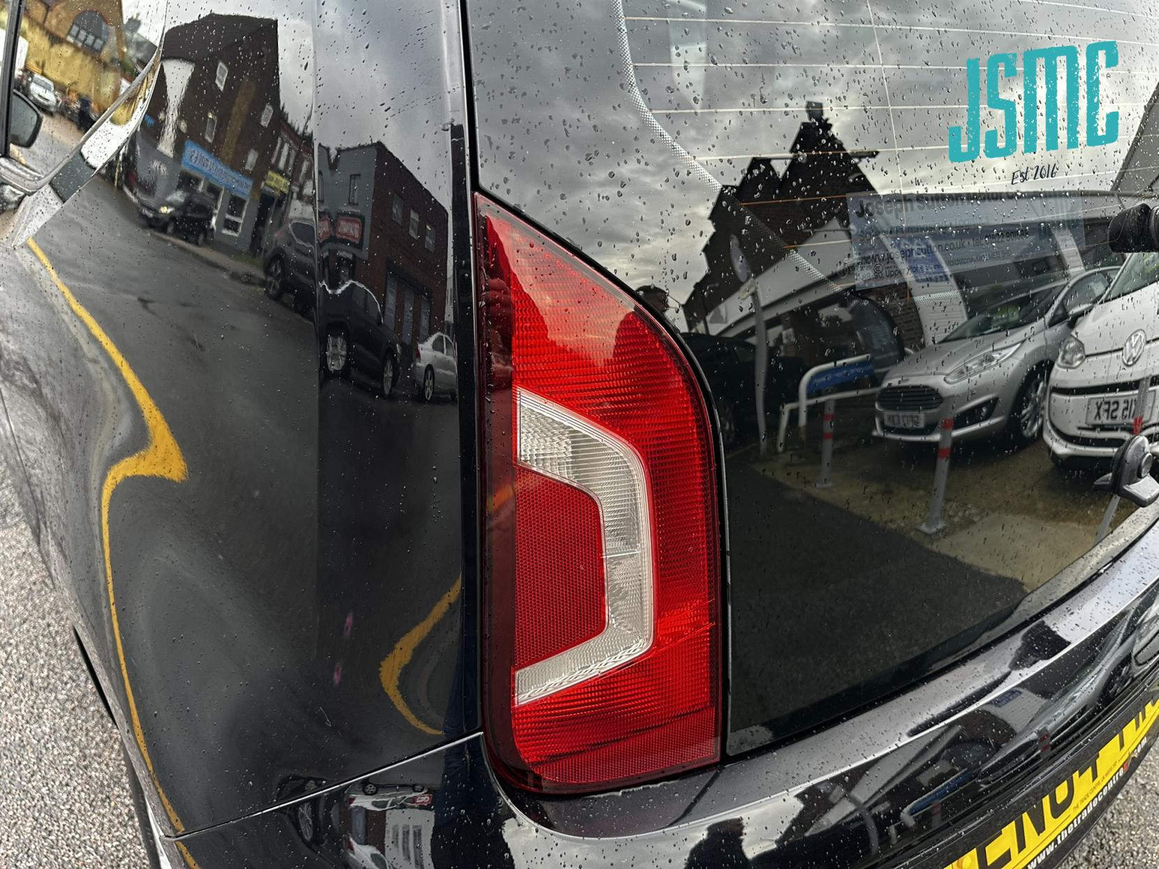 Volkswagen up! 1.0 High up! Hatchback 3dr Petrol Manual Euro 5 (75 ps)