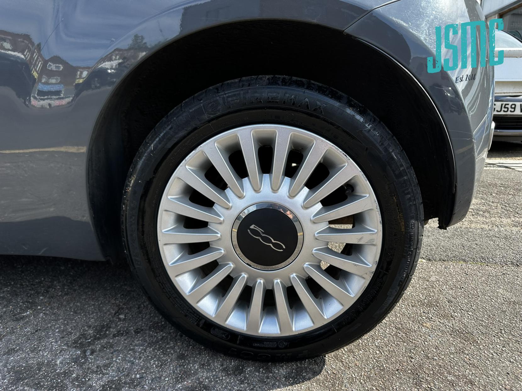 Fiat 500 1.2 Lounge Hatchback 3dr Petrol Manual Euro 4 (69 bhp)