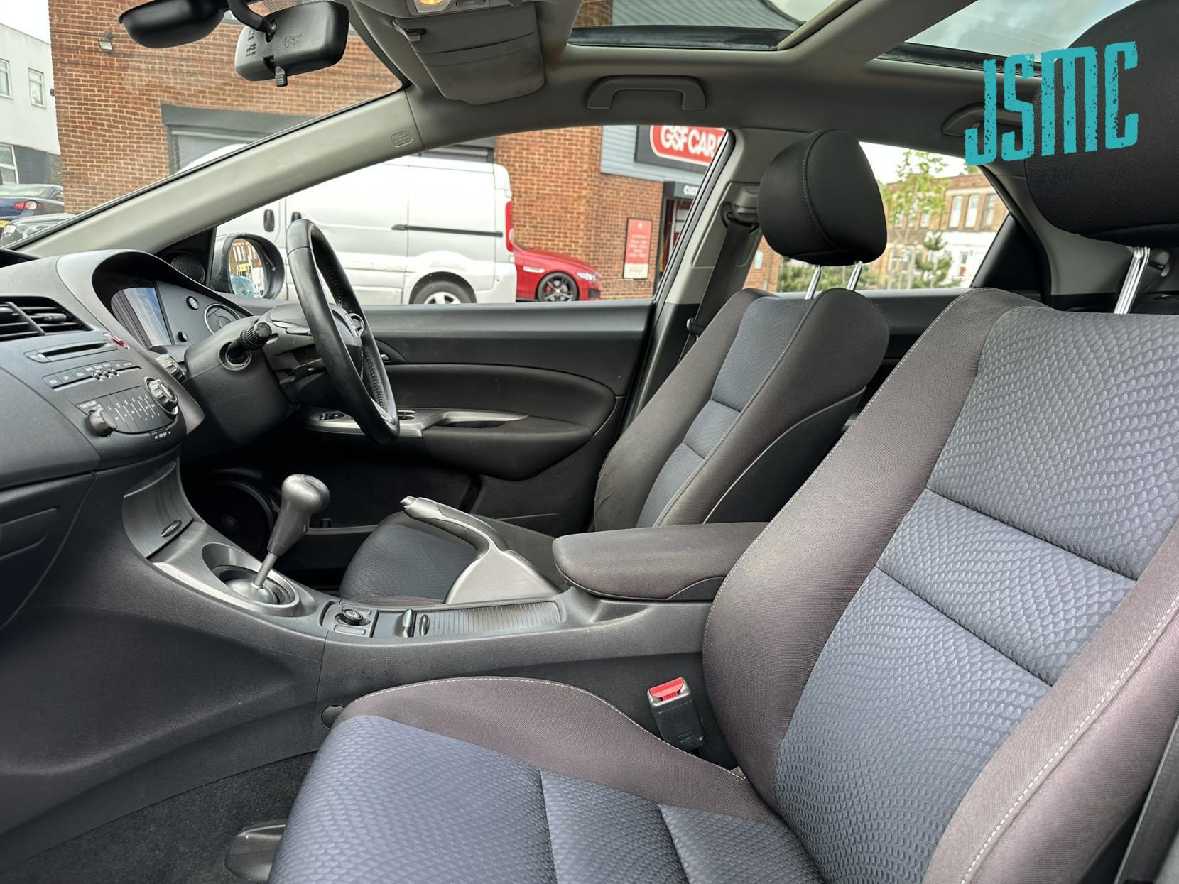 Honda Civic 1.8 i-VTEC ES Hatchback 5dr Petrol Manual (155 g/km, 138 bhp)