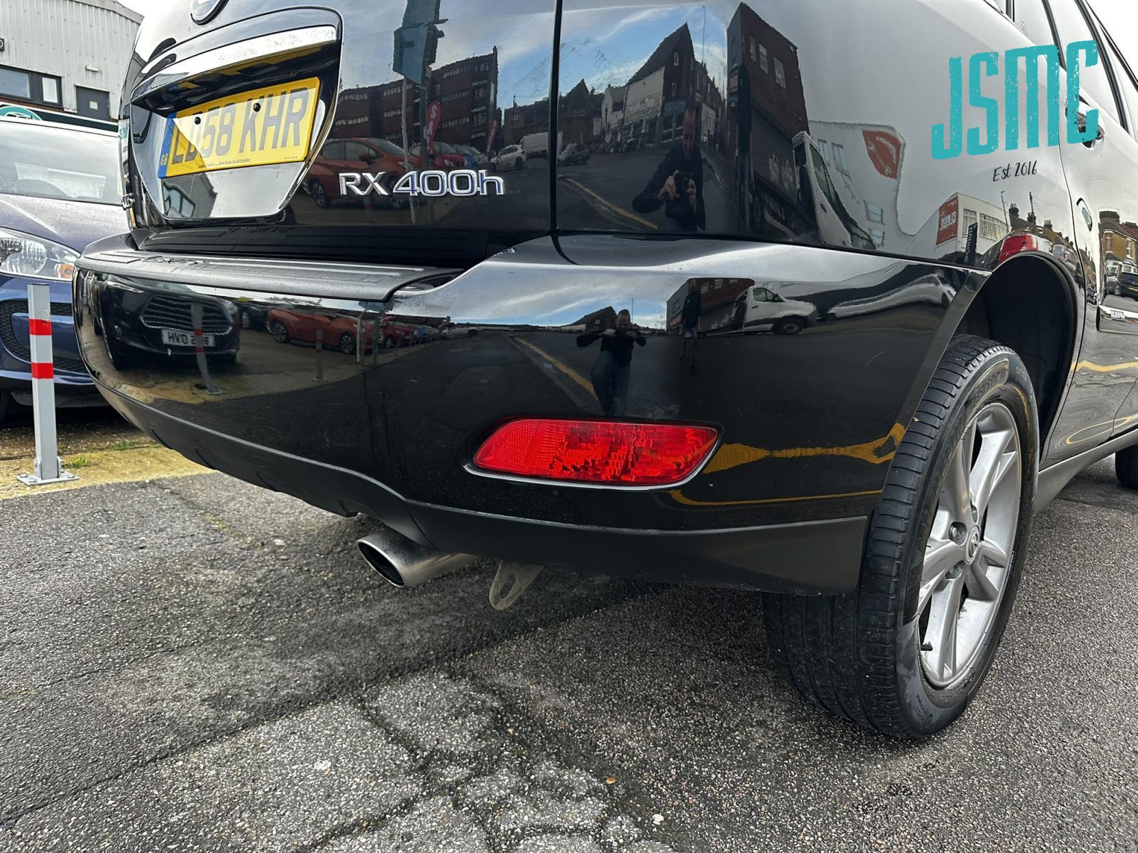 Lexus RX 3.3 400h SE SUV 5dr Petrol Hybrid CVT (192 g/km, 208 bhp)