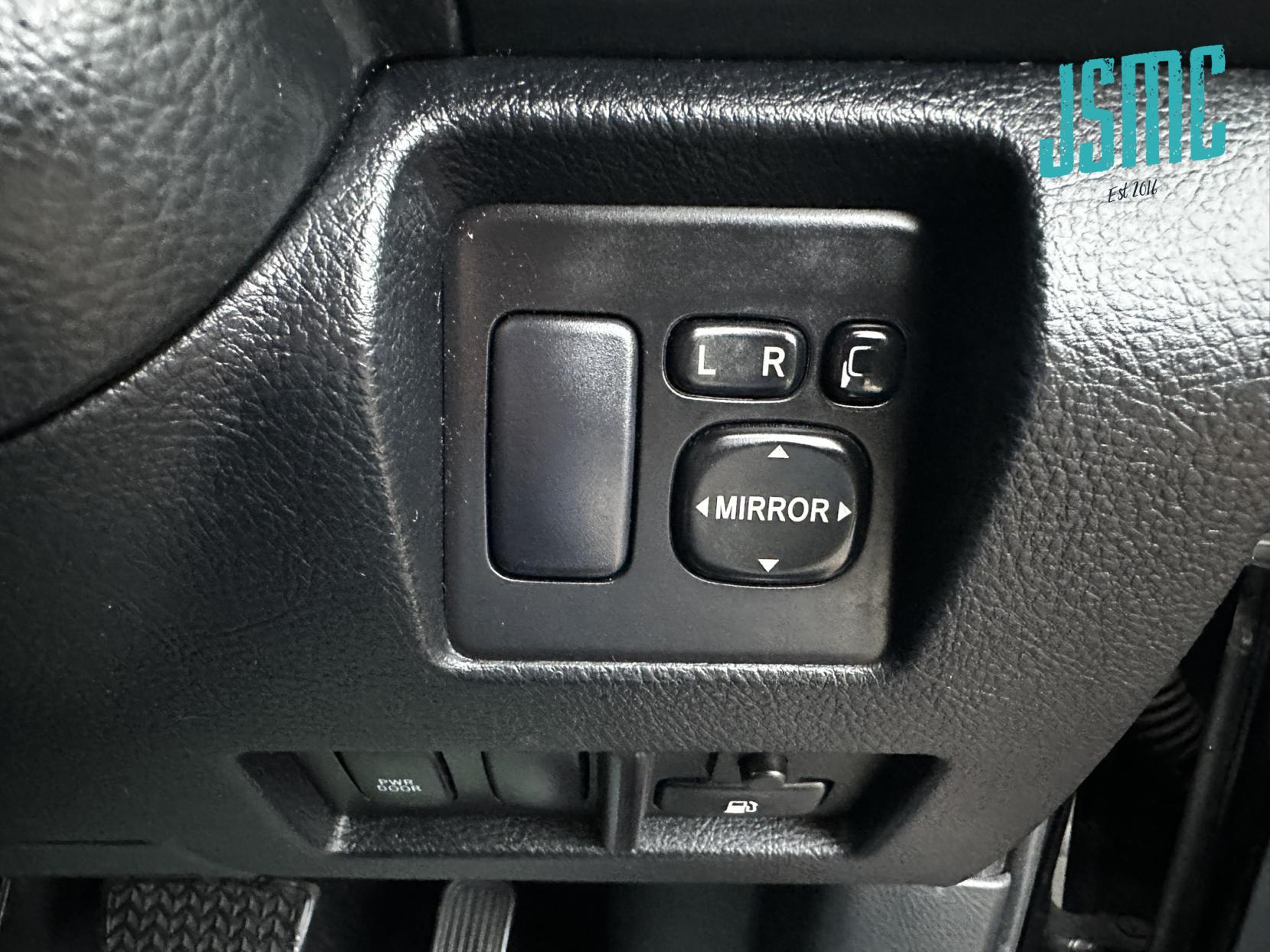 Lexus RX 3.3 400h SE SUV 5dr Petrol Hybrid CVT (192 g/km, 208 bhp)