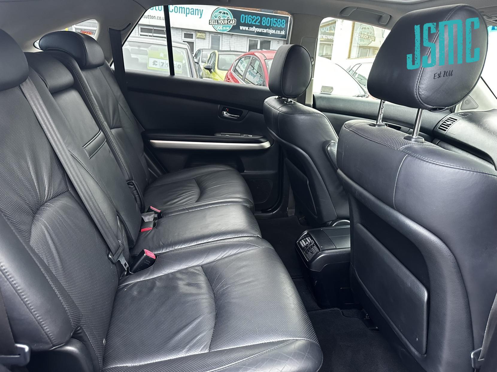 Lexus RX 3.3 400h SE SUV 5dr Petrol Hybrid CVT (192 g/km, 208 bhp)