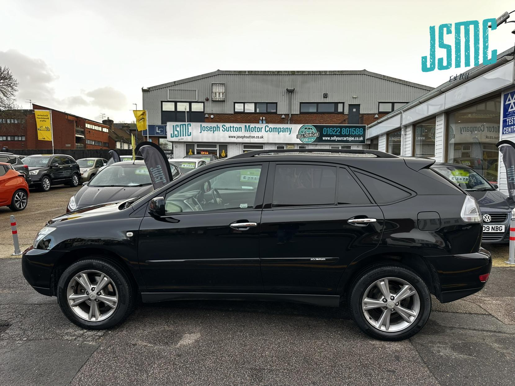 Lexus RX 3.3 400h SE SUV 5dr Petrol Hybrid CVT (192 g/km, 208 bhp)