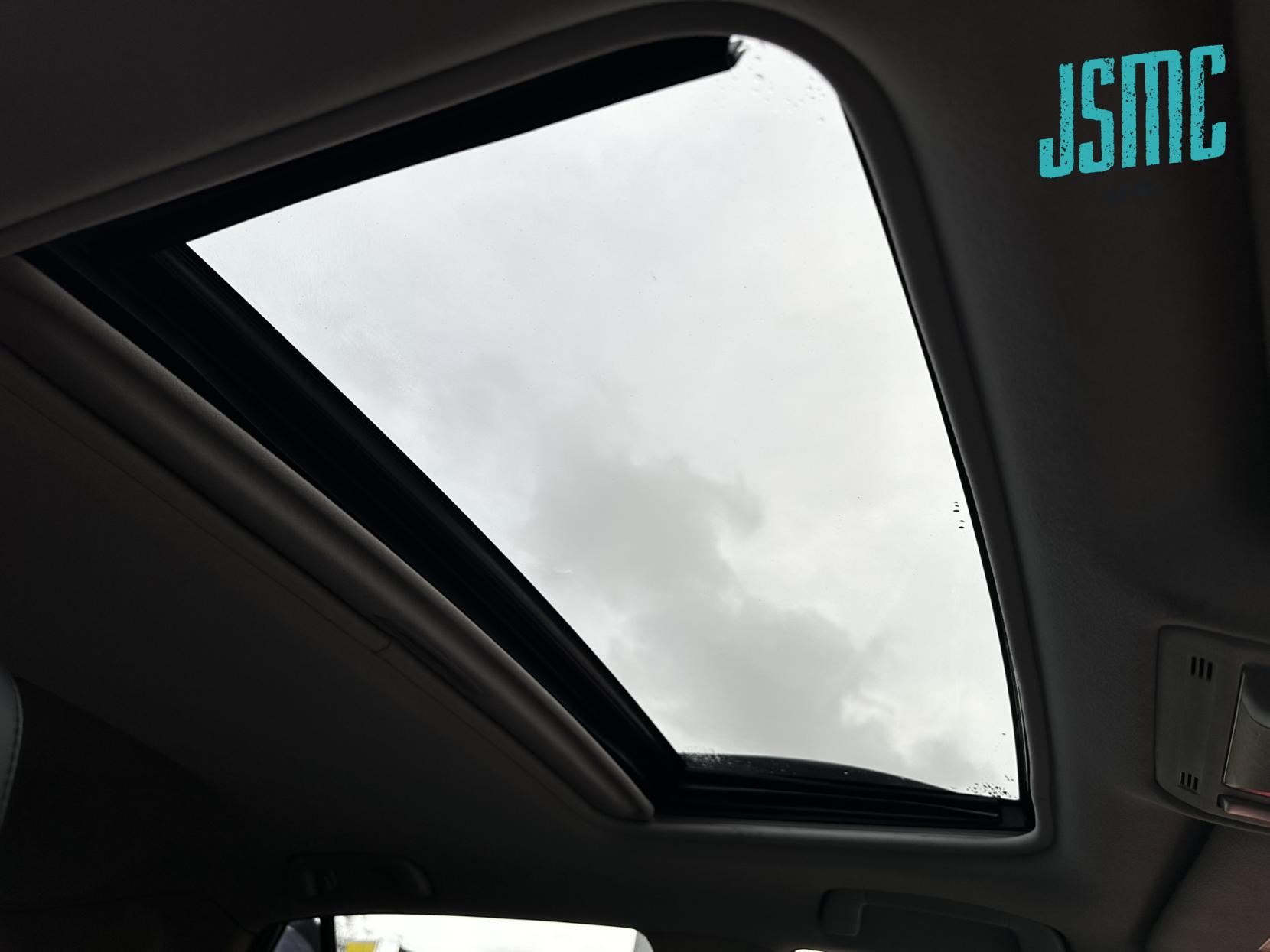 Lexus RX 3.3 400h SE SUV 5dr Petrol Hybrid CVT (192 g/km, 208 bhp)