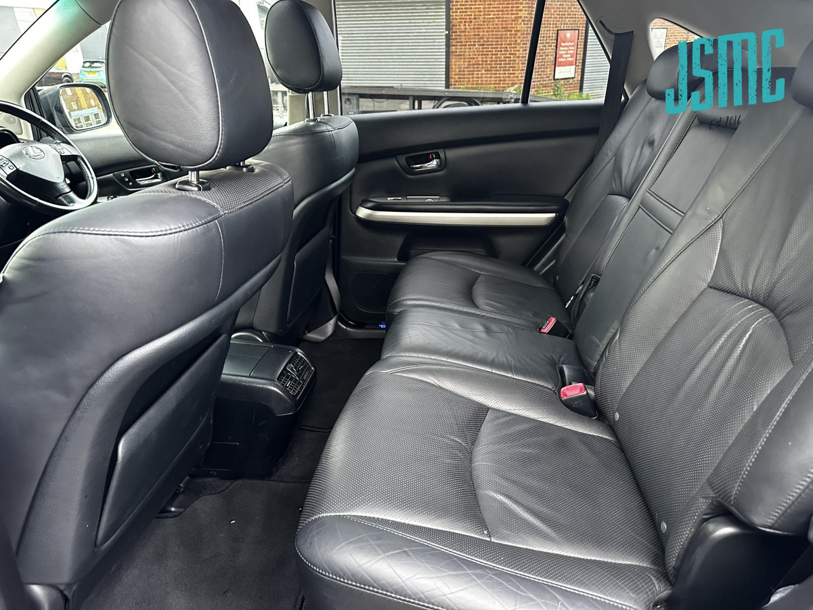 Lexus RX 3.3 400h SE SUV 5dr Petrol Hybrid CVT (192 g/km, 208 bhp)