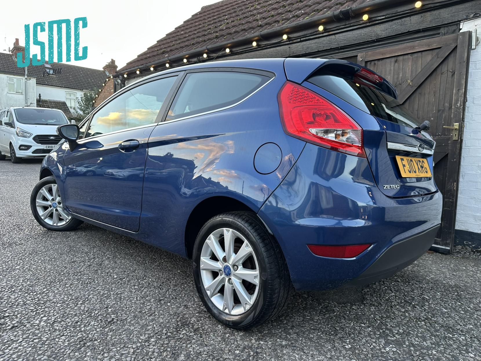 Ford Fiesta 1.4 Zetec Hatchback 3dr Petrol Manual (133 g/km, 94 bhp)