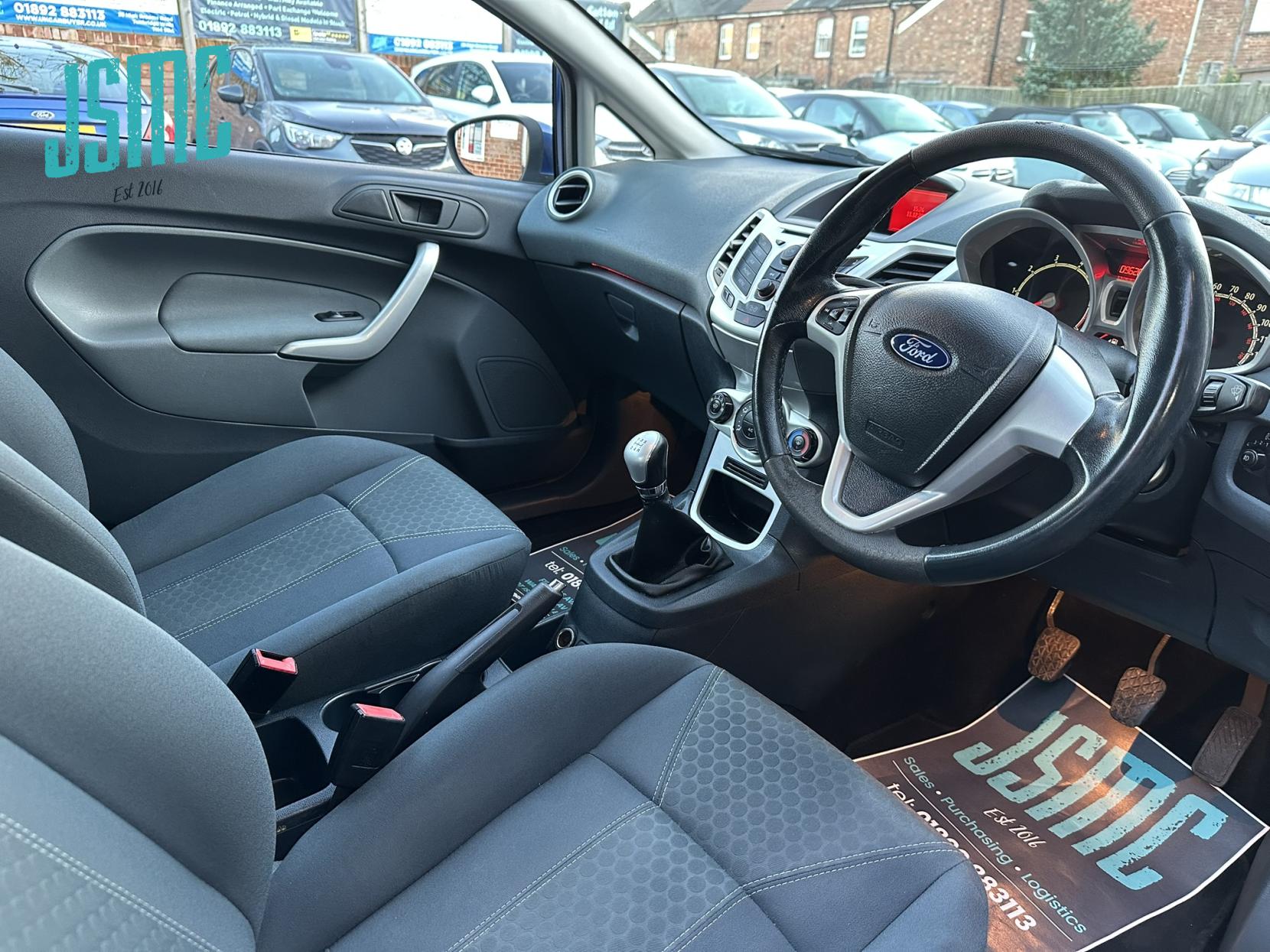 Ford Fiesta 1.4 Zetec Hatchback 3dr Petrol Manual (133 g/km, 94 bhp)