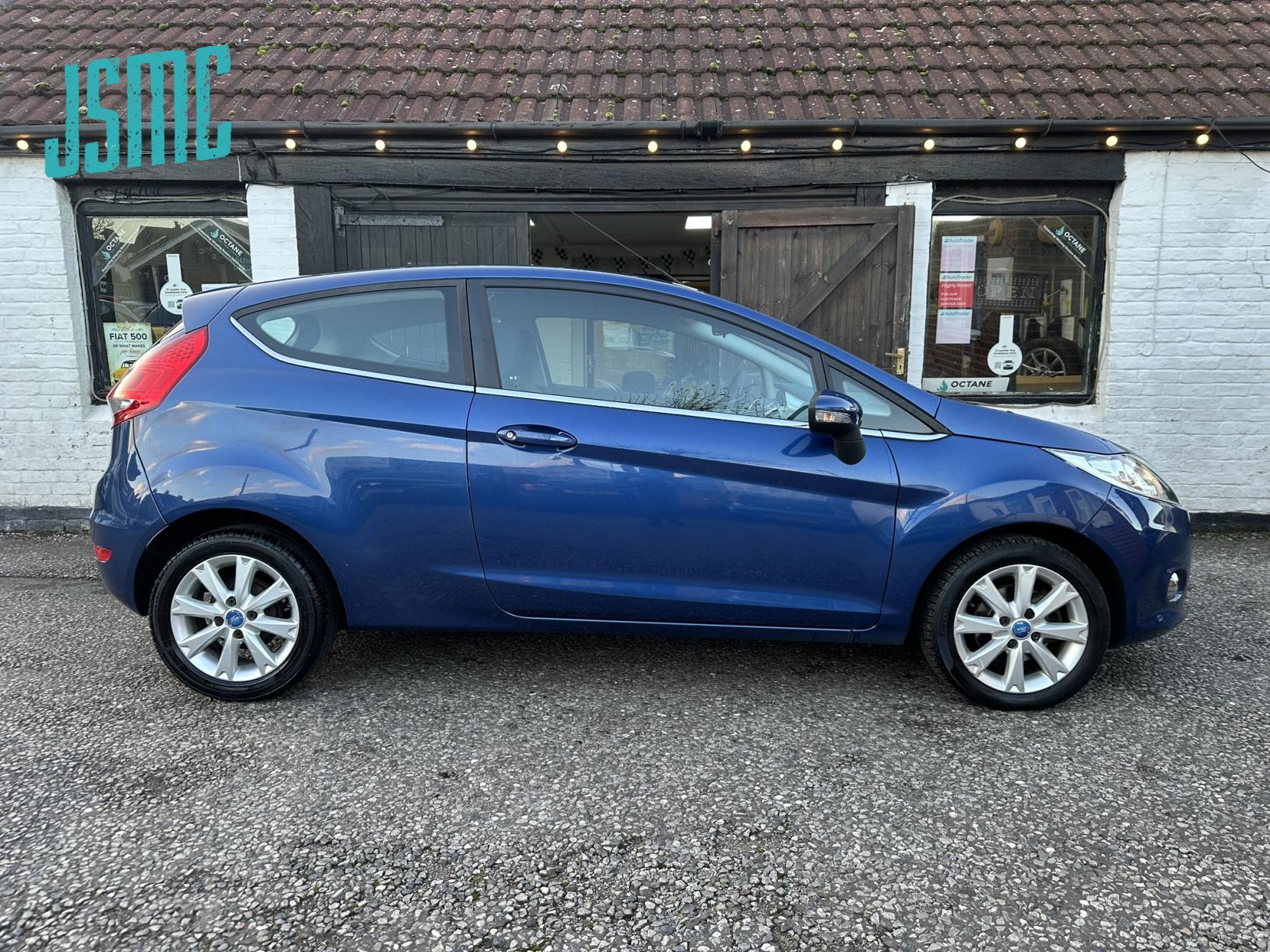 Ford Fiesta 1.4 Zetec Hatchback 3dr Petrol Manual (133 g/km, 94 bhp)