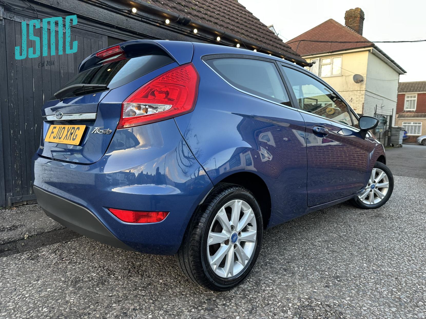 Ford Fiesta 1.4 Zetec Hatchback 3dr Petrol Manual (133 g/km, 94 bhp)