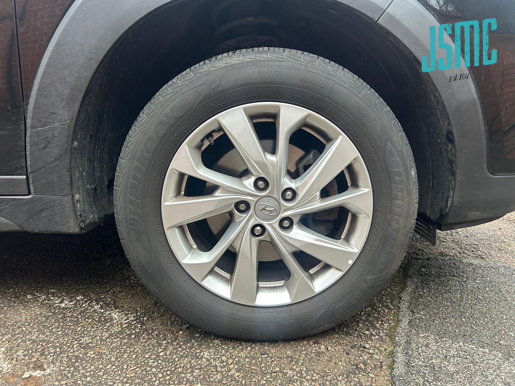 Hyundai TUCSON 1.6 GDi Blue Drive SE Nav SUV 5dr Petrol Manual Euro 6 (s/s) (132 ps)