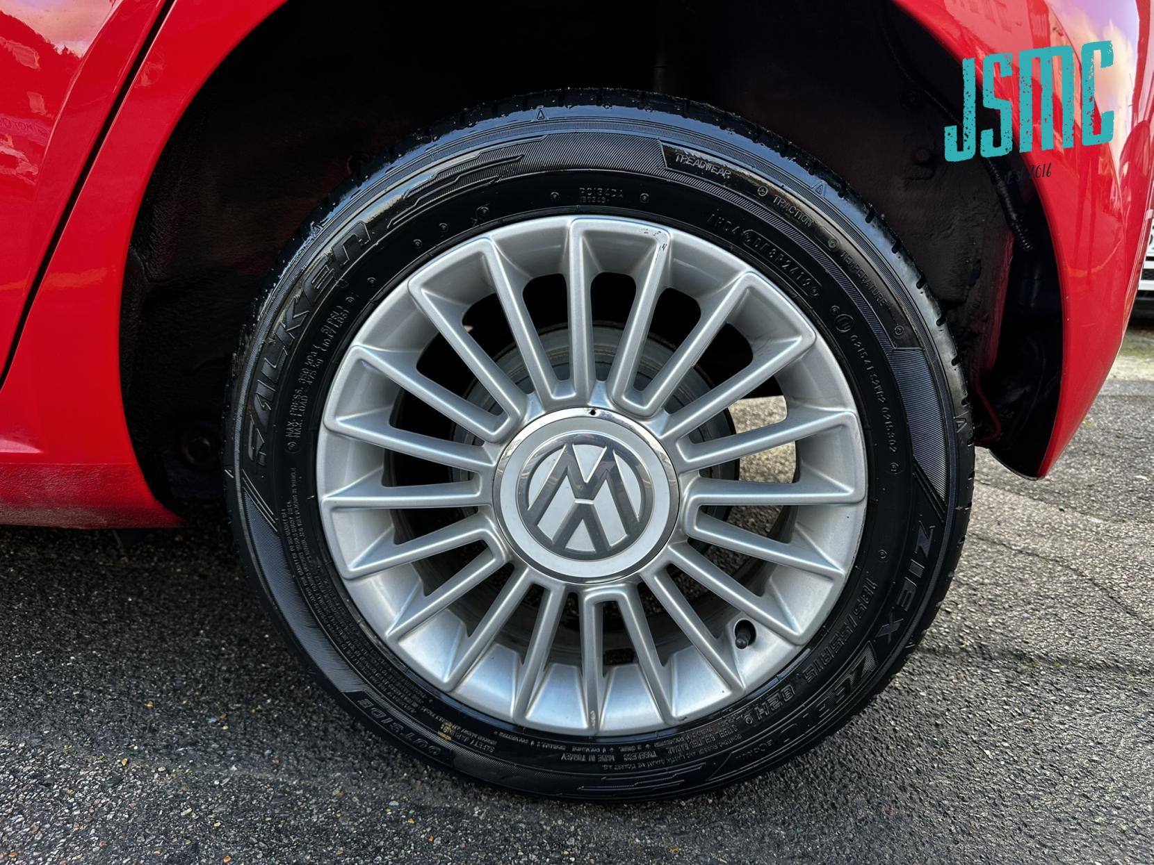 Volkswagen up! 1.0 High up! Hatchback 5dr Petrol Manual Euro 5 (75 ps)