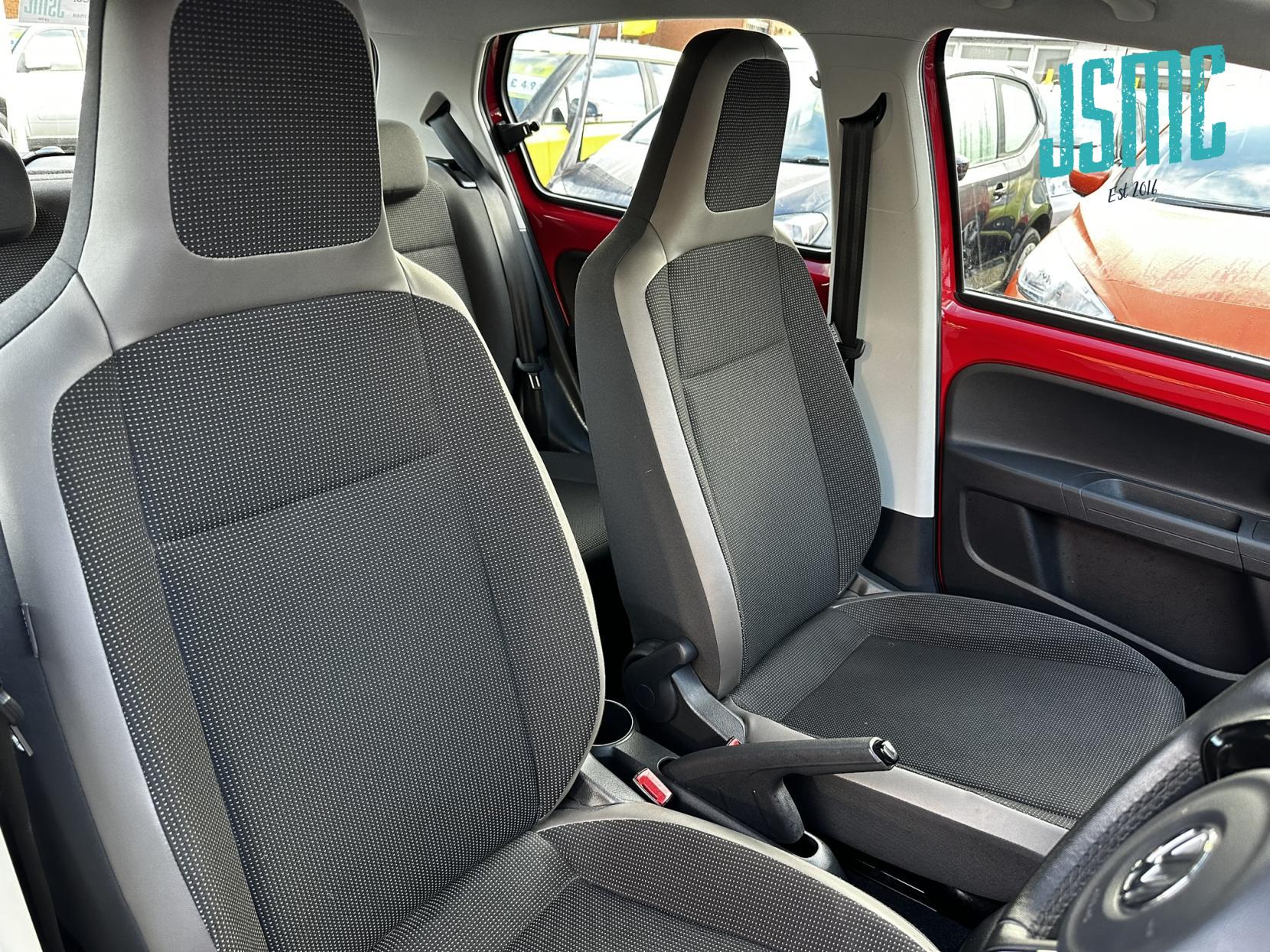 Volkswagen up! 1.0 High up! Hatchback 5dr Petrol Manual Euro 5 (75 ps)