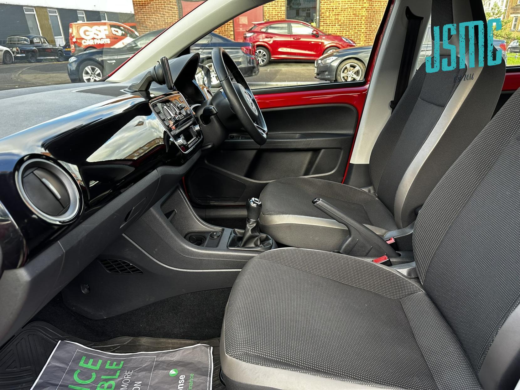 Volkswagen up! 1.0 High up! Hatchback 5dr Petrol Manual Euro 5 (75 ps)