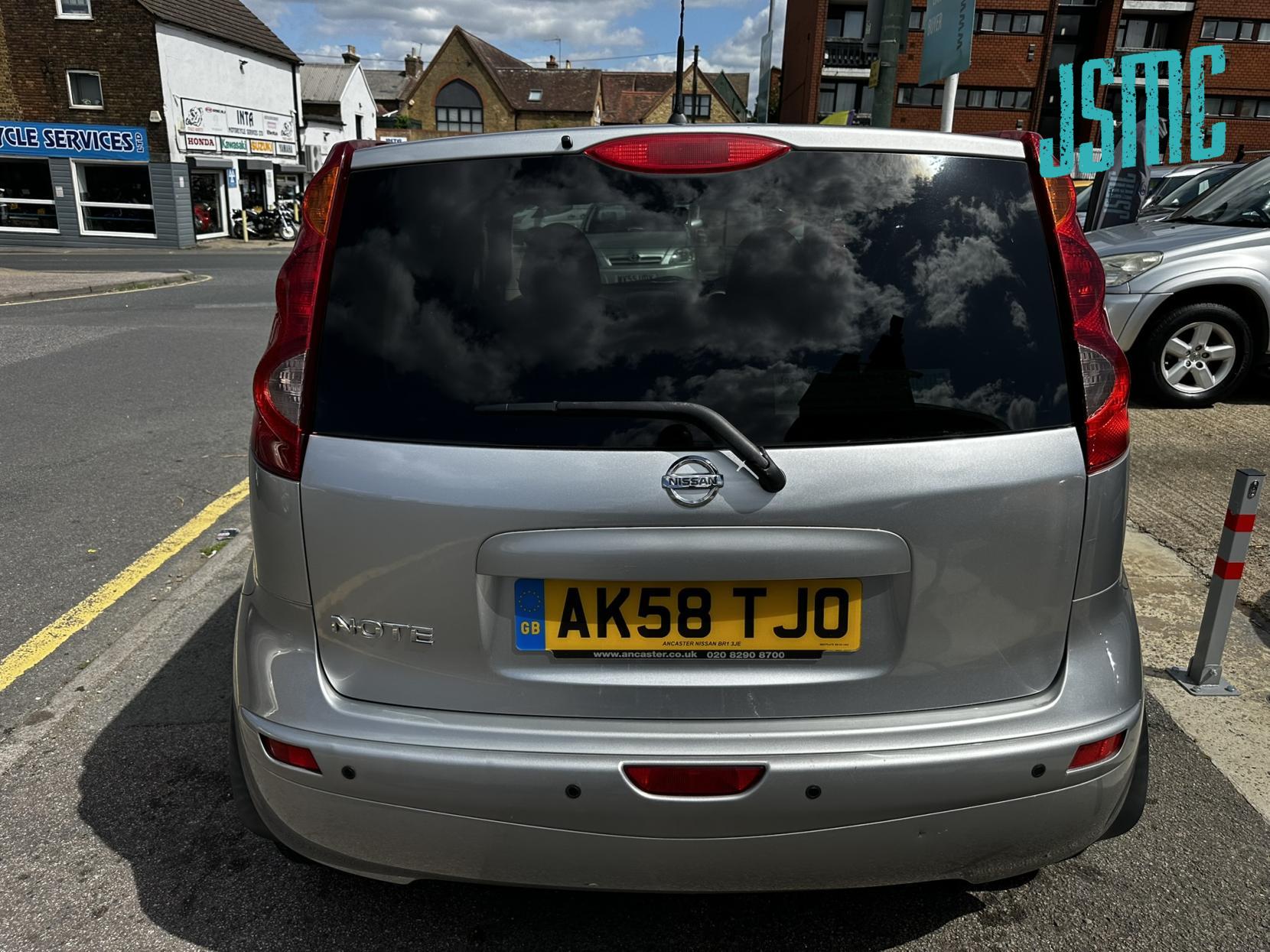 Nissan Note 1.6 16V Tekna Hatchback 5dr Petrol Auto Euro 4 (110 ps)