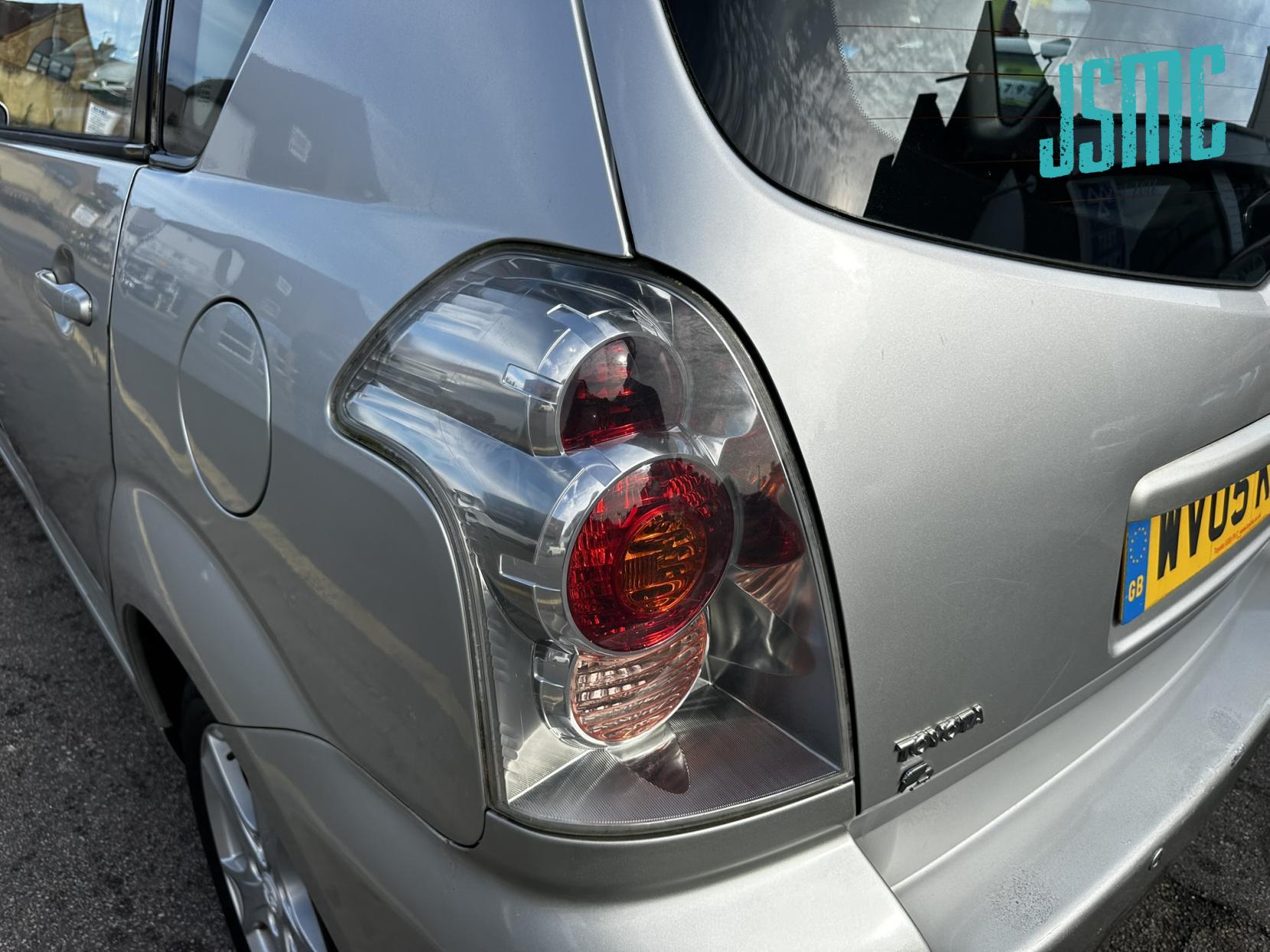 Toyota Corolla Verso 1.8 VVT-i T3 MPV 5dr Petrol Manual (184 g/km, 127 bhp)