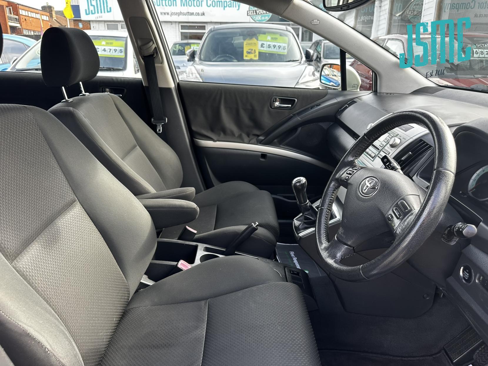 Toyota Corolla Verso 1.8 VVT-i T3 MPV 5dr Petrol Manual (184 g/km, 127 bhp)