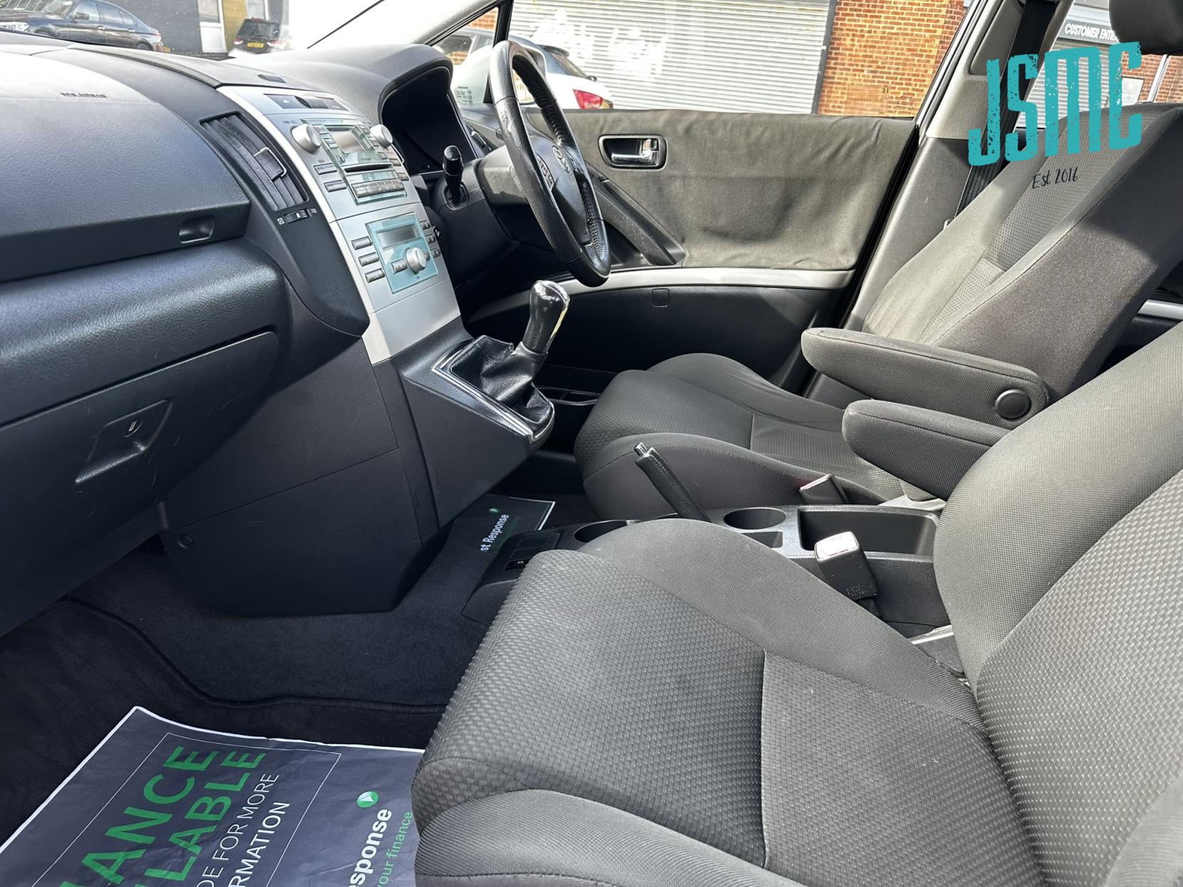 Toyota Corolla Verso 1.8 VVT-i T3 MPV 5dr Petrol Manual (184 g/km, 127 bhp)