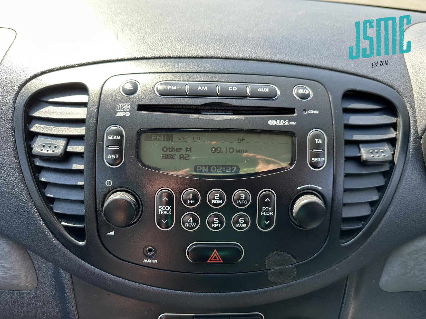 Hyundai i10 1.2 Comfort Hatchback 5dr Petrol Auto Euro 4 (77 bhp)