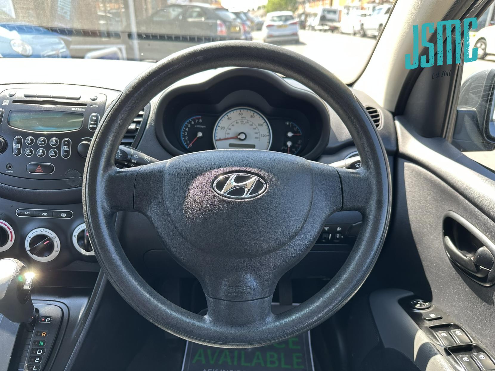 Hyundai i10 1.2 Comfort Hatchback 5dr Petrol Auto Euro 4 (77 bhp)